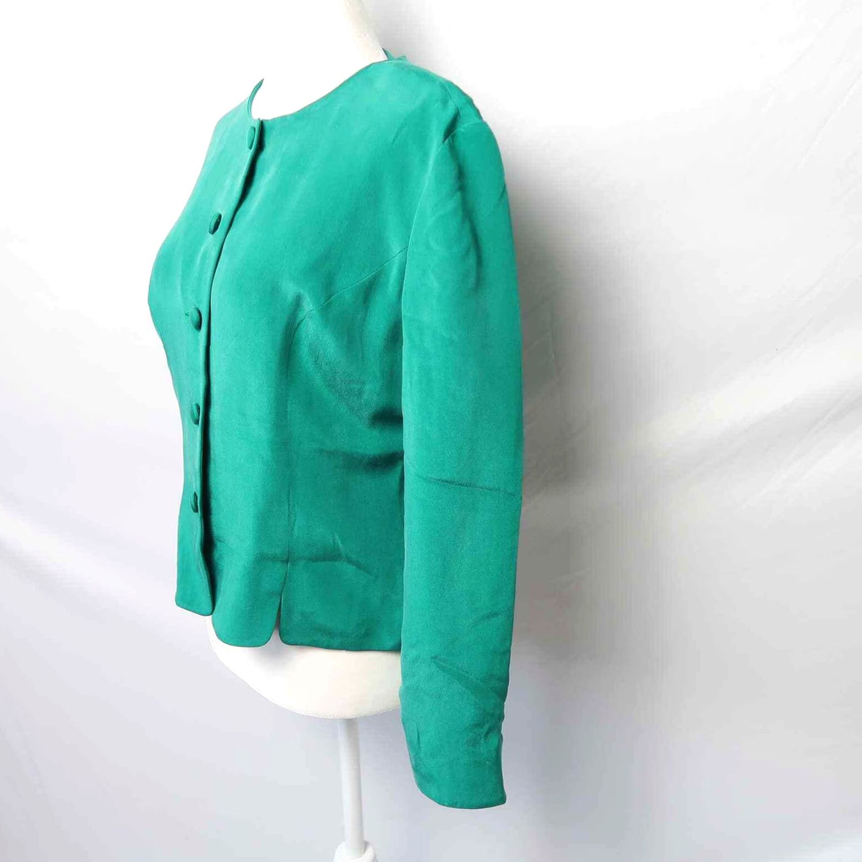 MAGGY LONDON VINTAGE Maggy London emerald green silk blazer jacket 6P Blazer Petite Womens 90s Emerald green Silk 1990s Size M / US 6-8 / IT 42-44 - 3 Thumbnail