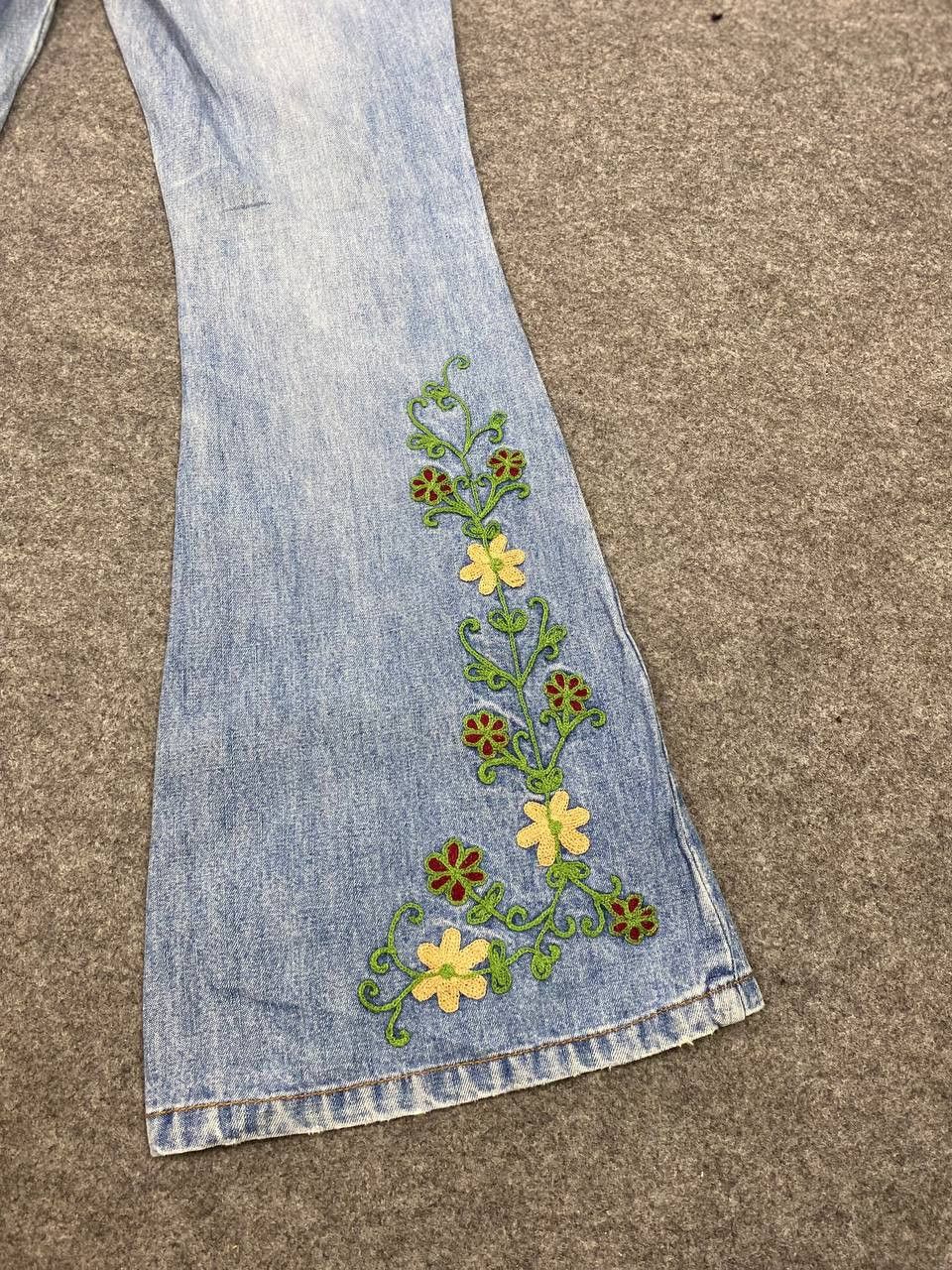 Japanese Brand vintage japanese brands embroided design bootcut flare denim Size 30" / US 8 / IT 44 - 5 Thumbnail