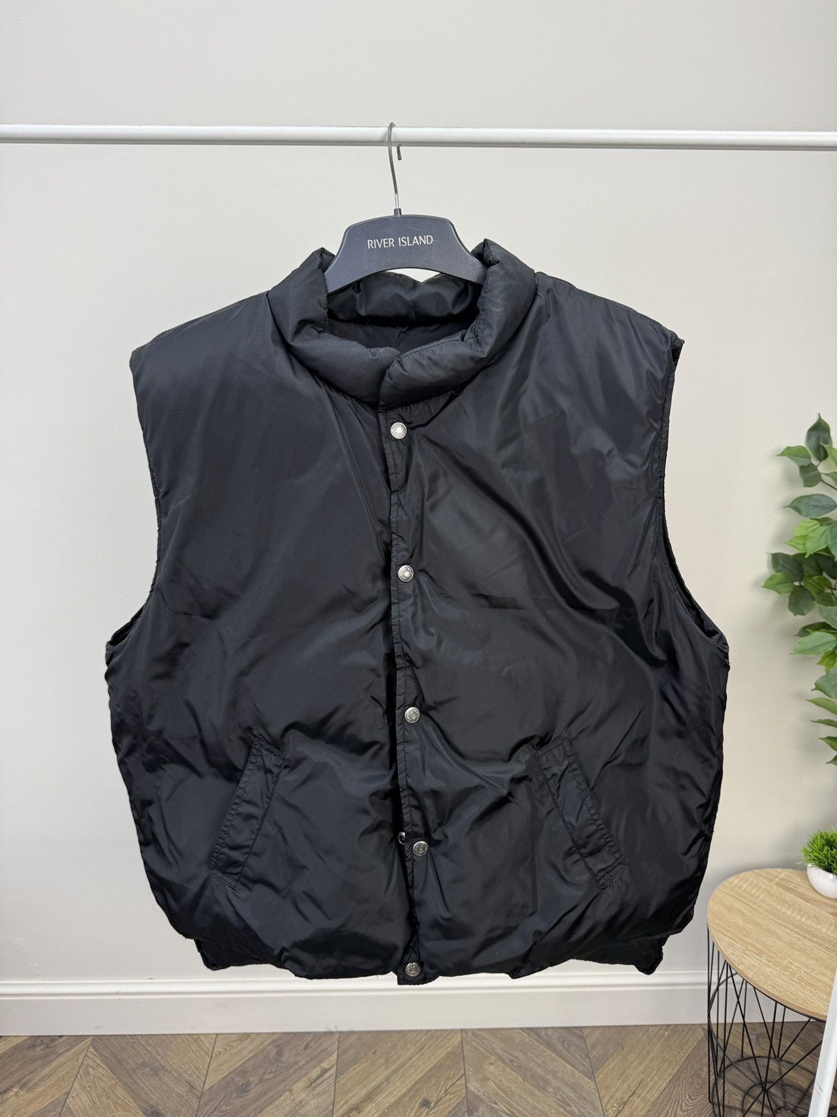 Levi's Levi’s Reversible Puffer Vest Black Logo Back Print Vintage Size US L / EU 52-54 / 3 - 6 Thumbnail