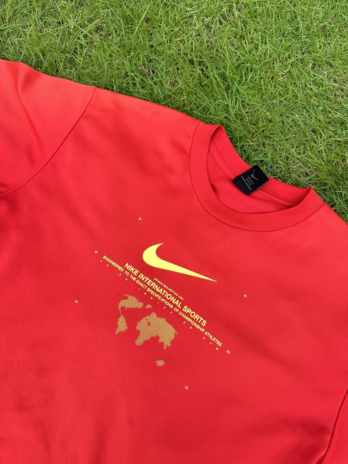 Nike × Vintage NIKE VINTAGE BIG LOGO STREETWEAR T-SHIRT Size US XL / EU 56 / 4 - 4 Thumbnail