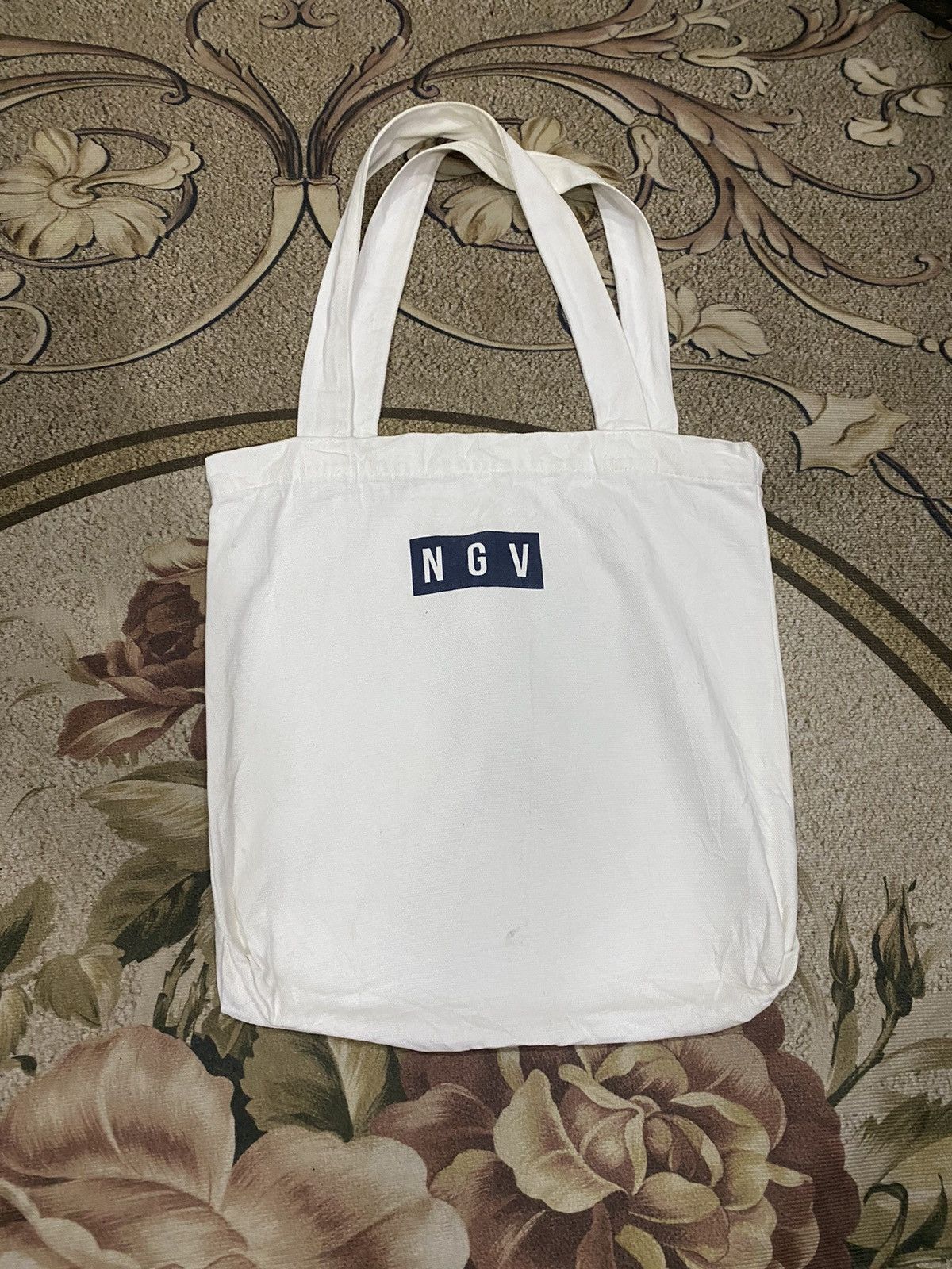 Kaws Kaws x Ngv limited edition tote bag Size ONE SIZE - 3 Thumbnail