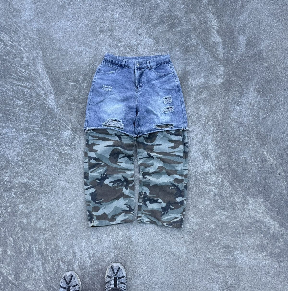 Vintage Vintage Y2K avantgarde streetwear affliction wide jeans Size US 30 / EU 46 - 2 Thumbnail