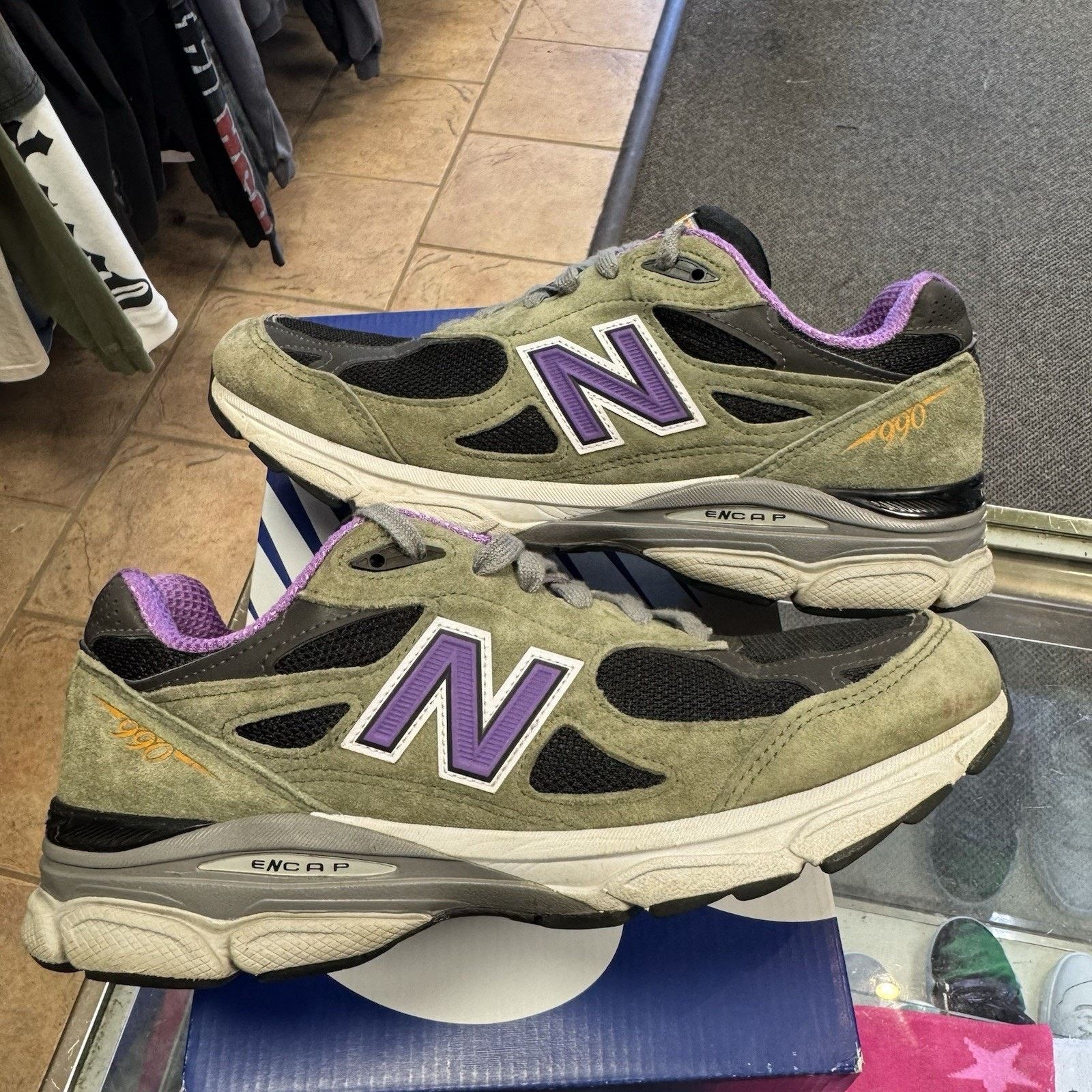 New Balance Size 9 - New Balance 990 V3 Teddy Santis Olive Leaf 2022 Size US 9 / EU 42 - 1 Thumbnail