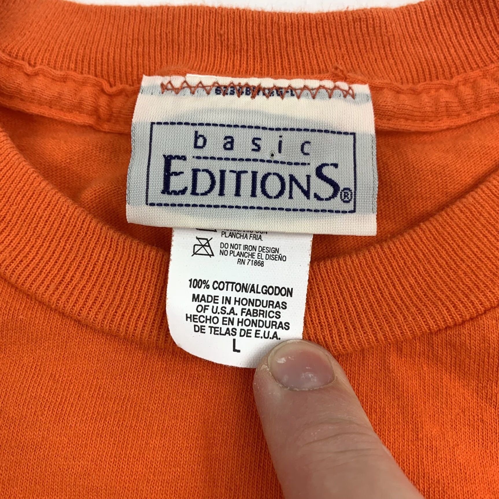 Basic Editions VINTAGE Basic Editions Happy Halloween T-Shirt Adult Large Orange Spooky Scary 90s Mens Size US L / EU 52-54 / 3 - 3 Thumbnail