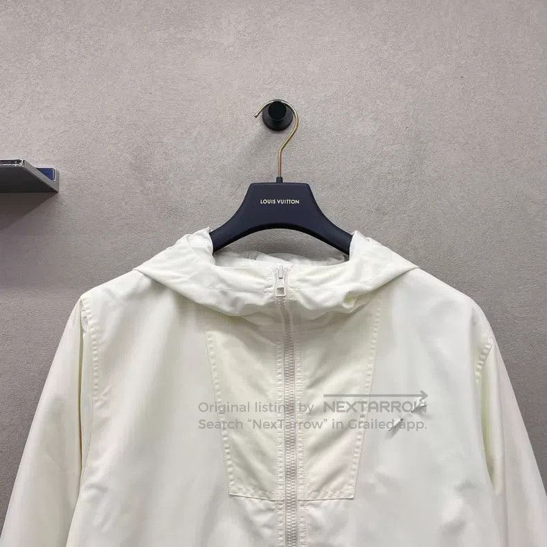 Louis Vuitton Louis Vuitton White assault jacket Size US M / EU 48-50 / 2 - 6 Thumbnail