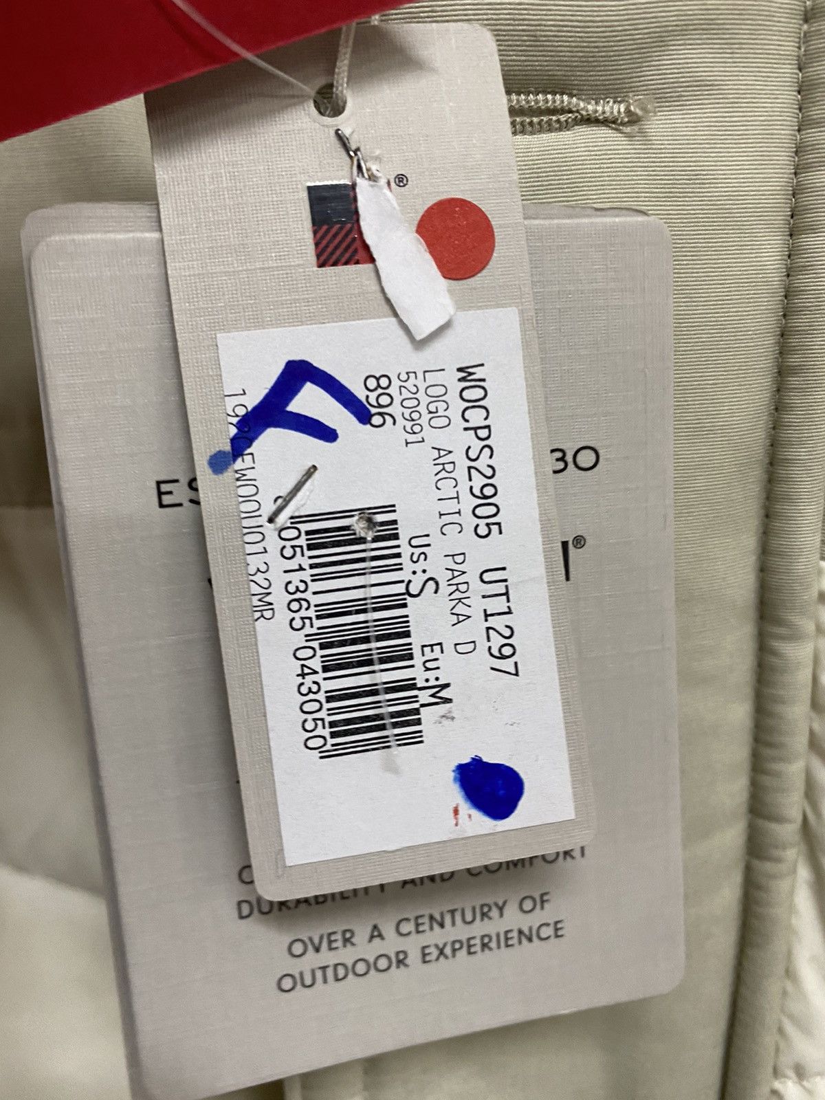 Other Woolrich Arctic Logo Down Jacket, size S, cream white, new Size S / US 4 / IT 40 - 9 Thumbnail