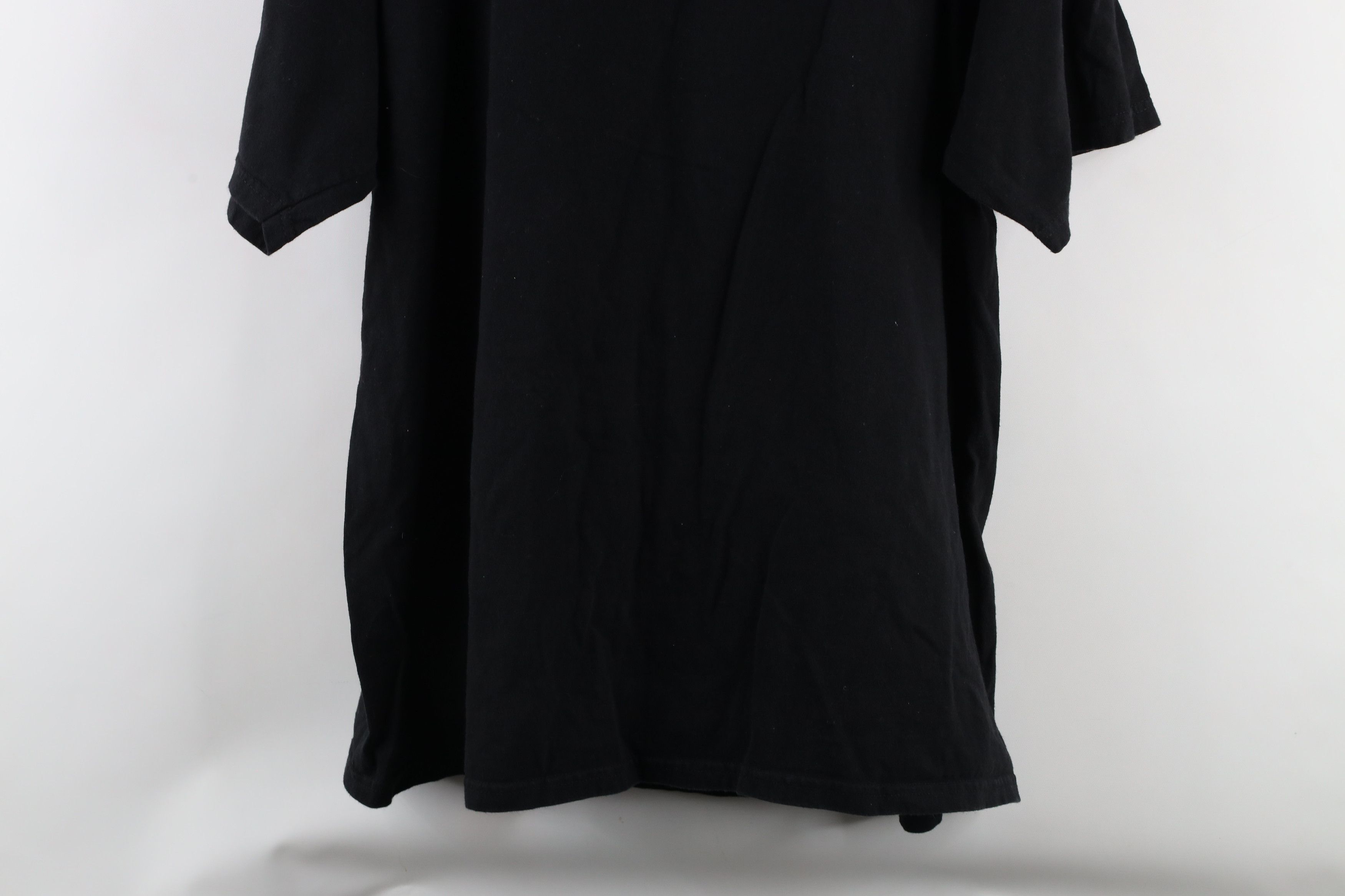Vintage Vintage Y2K Streetwear Pirate UFC MMA Fighting T-Shirt Black Size US XL / EU 56 / 4 - 9 Thumbnail