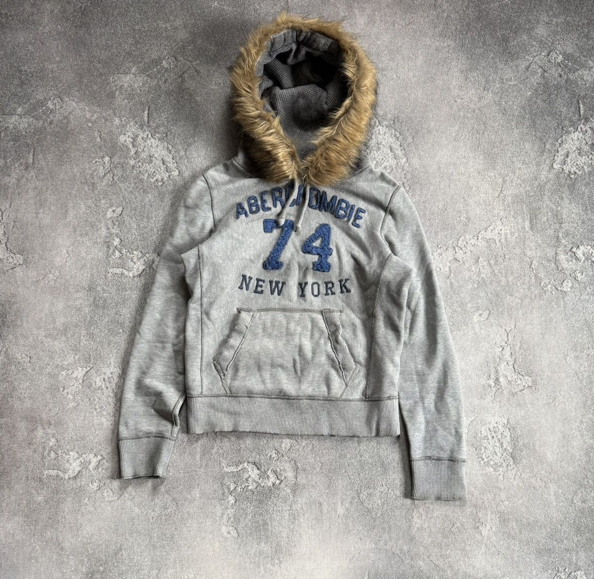 Abercrombie & Fitch Abercrombie & Fitch Y2K Fur Faux hoodie if six was nine LGB Size S / US 4 / IT 40 - 6 Thumbnail