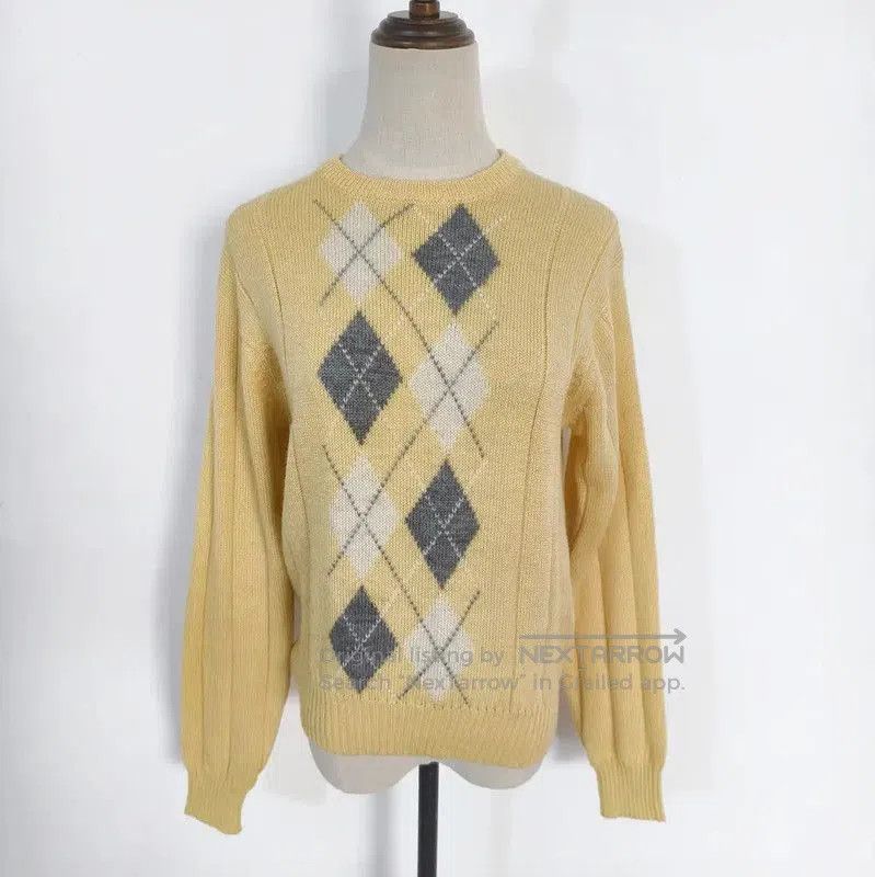 Burberry Burberry Yellow Wool Argyle Knit Sweater. Size M / US 6-8 / IT 42-44 - 1 Thumbnail