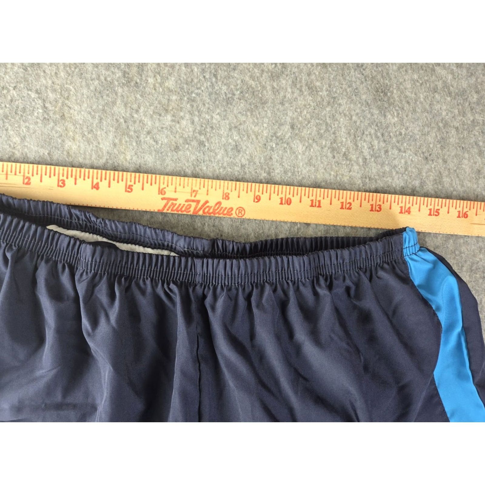 Vintage Kathy Ireland Womens Shorts L Blue Elastic Waist Gym Running Workout Regular Fit NFL? Size 36" / US 14 / IT 50 - 6 Thumbnail