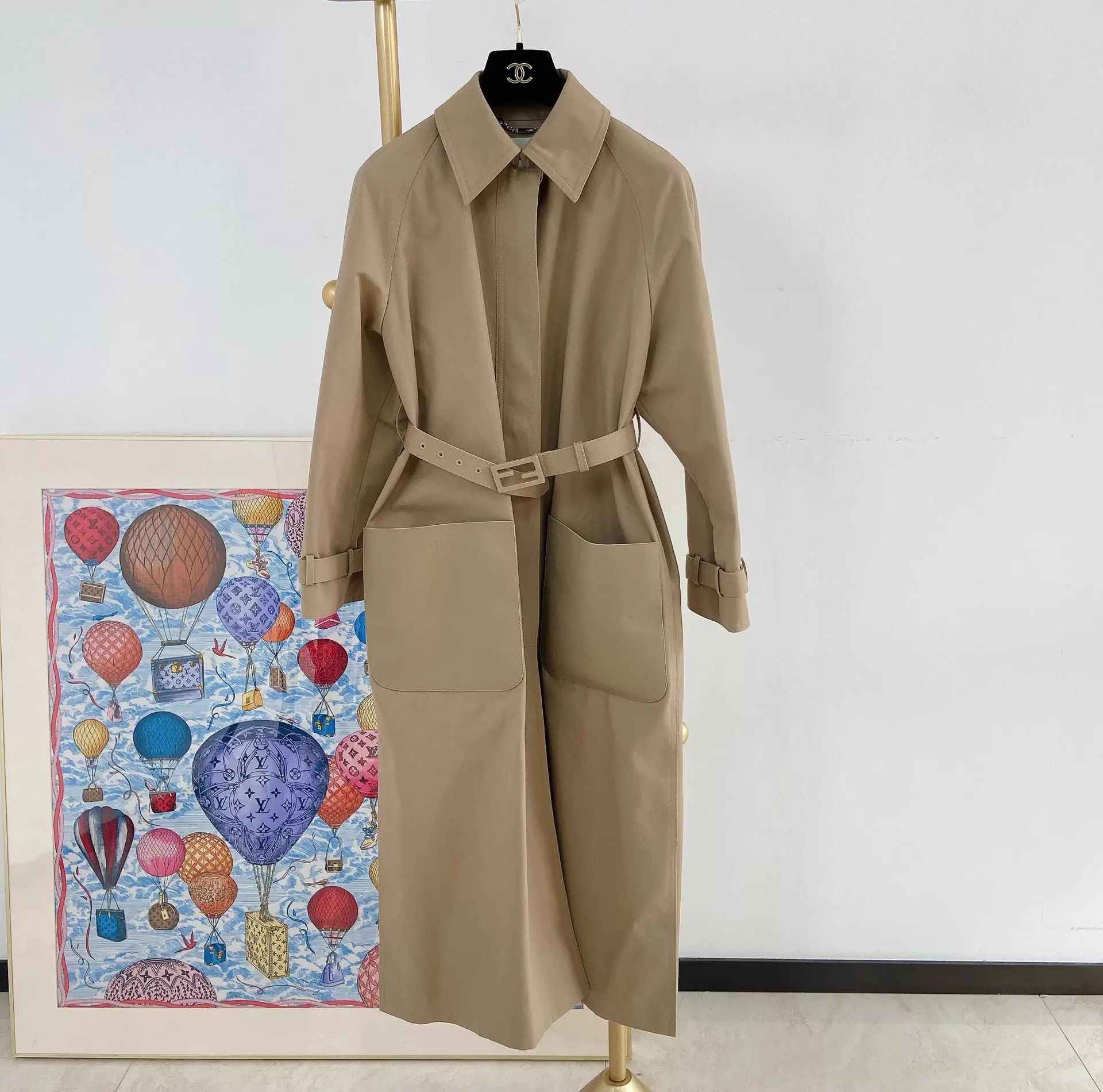 Fendi Fendi beige overcoat 36 Size XS / US 0-2 / IT 36-38 - 2 Thumbnail