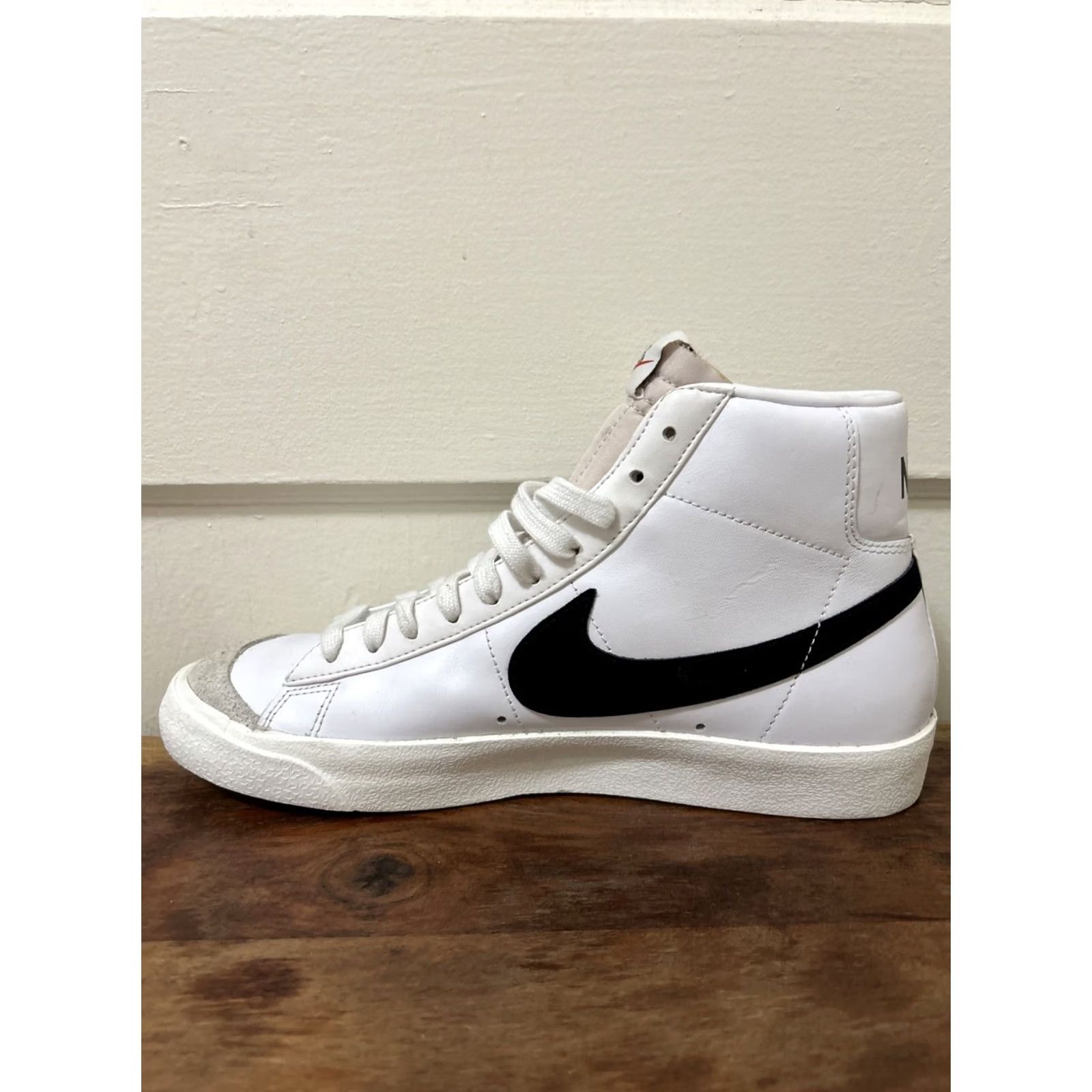 Nike Nike Blazer Mid 77 Shoes Womens 10.5 White Basketball Sneakers CZ1055 100 Size L / US 10 / IT 46 - 7 Thumbnail