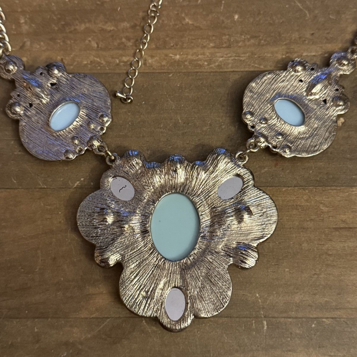 Other Charming Charlie coral and aqua cabochon statement necklace Size ONE SIZE - 7 Thumbnail