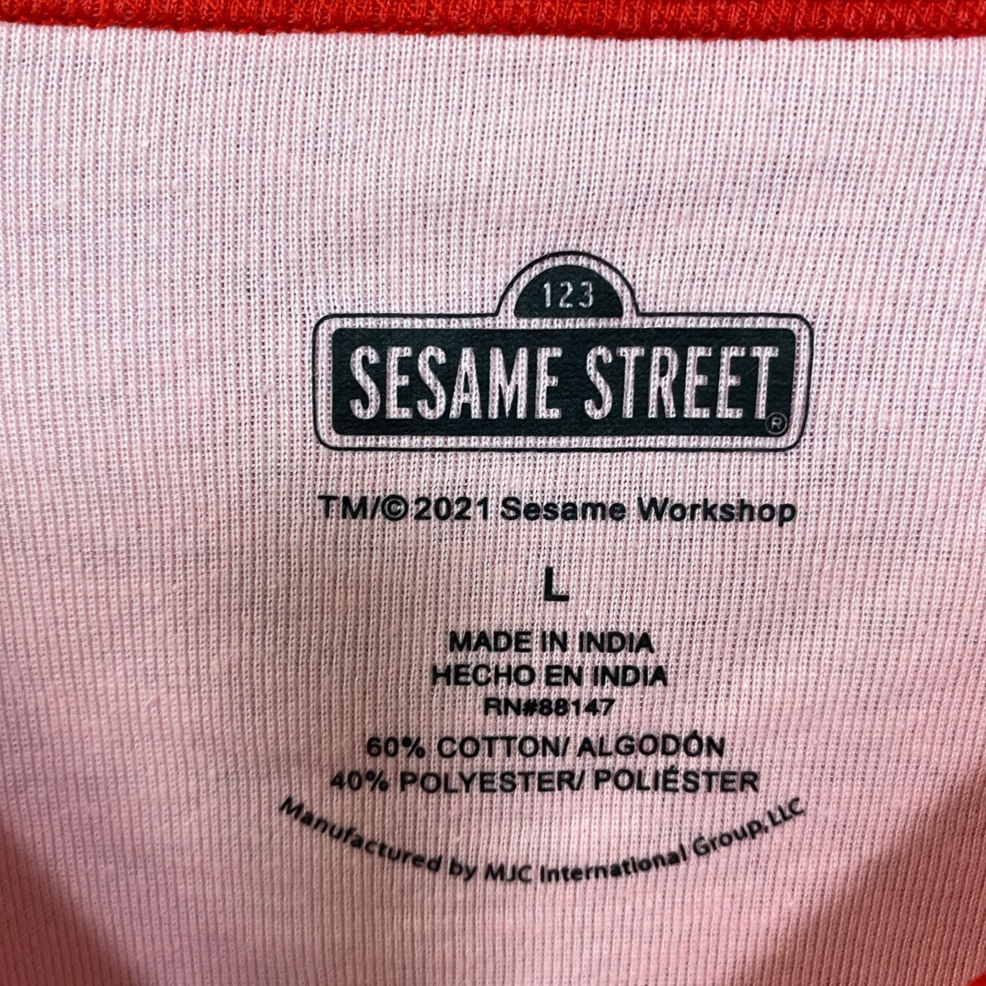 Other Sesame Street Elmo Free Hugs Graphic Pajama Set Large Size L / US 10 / IT 46 - 4 Thumbnail