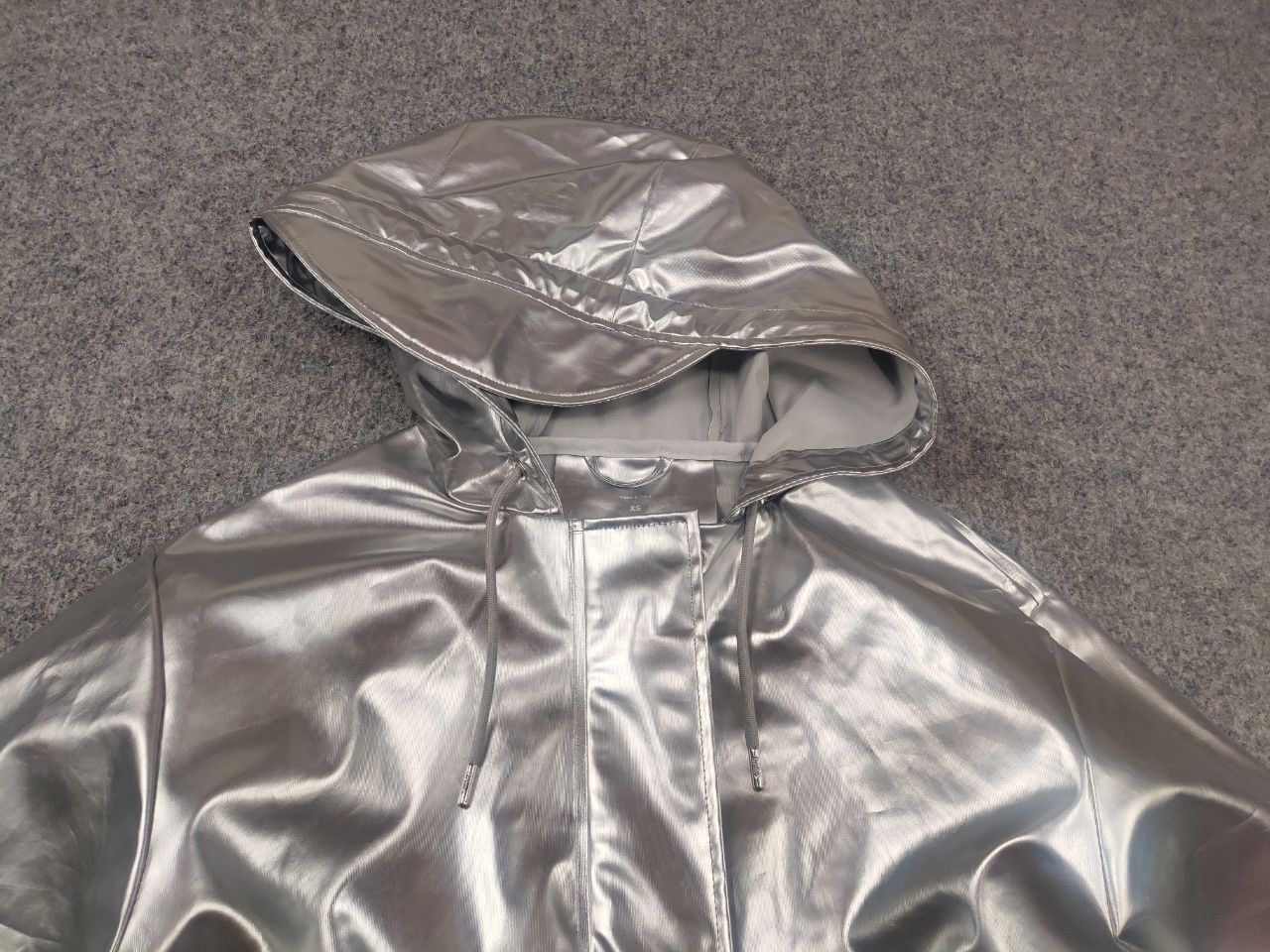 Rains Rains String Design silver foil raincoat Hooded Jacket Size US S / EU 44-46 / 1 - 6 Thumbnail