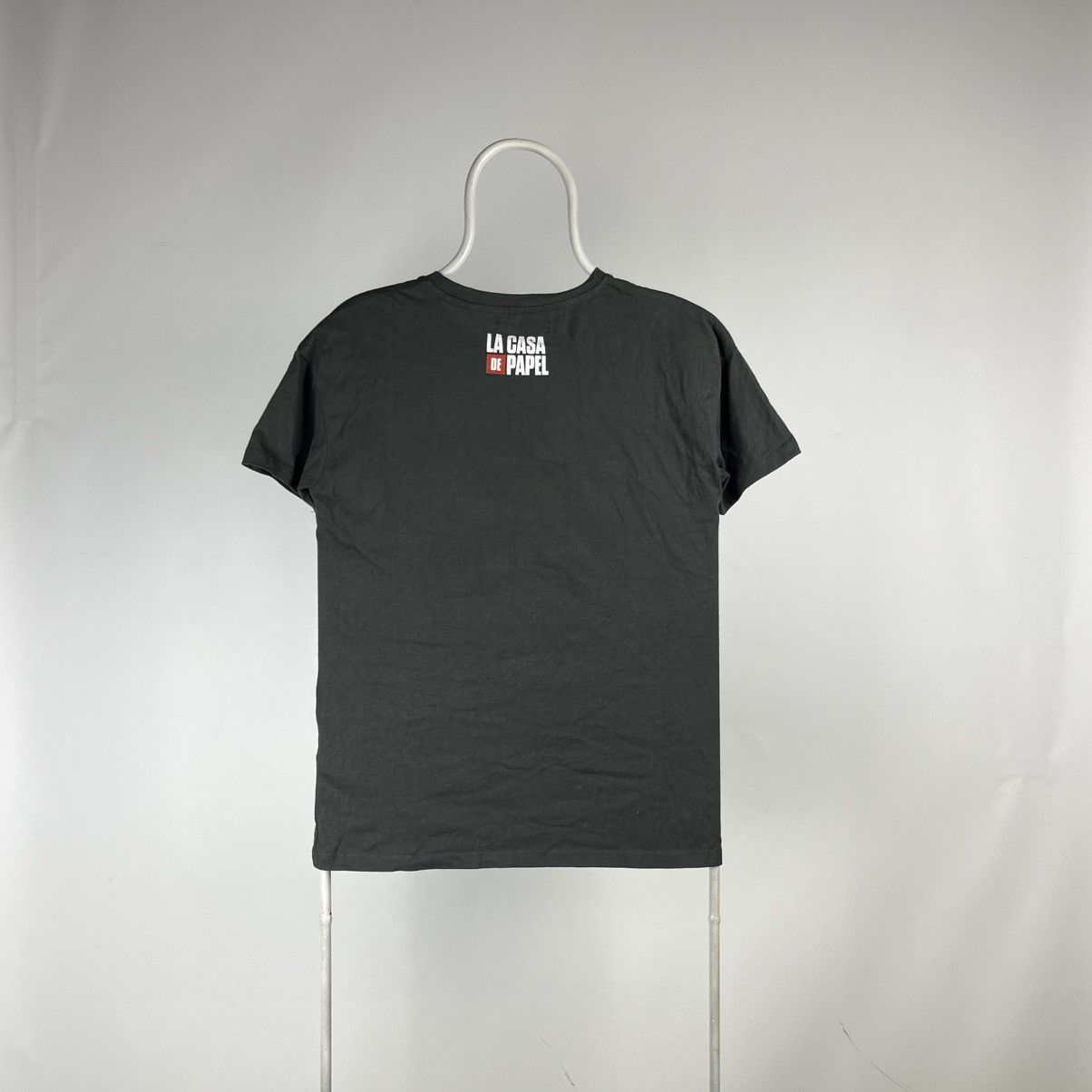 Band Tees Netflix La gasa de papel tshirt movie size Xs/S Size US S / EU 44-46 / 1 - 2 Thumbnail