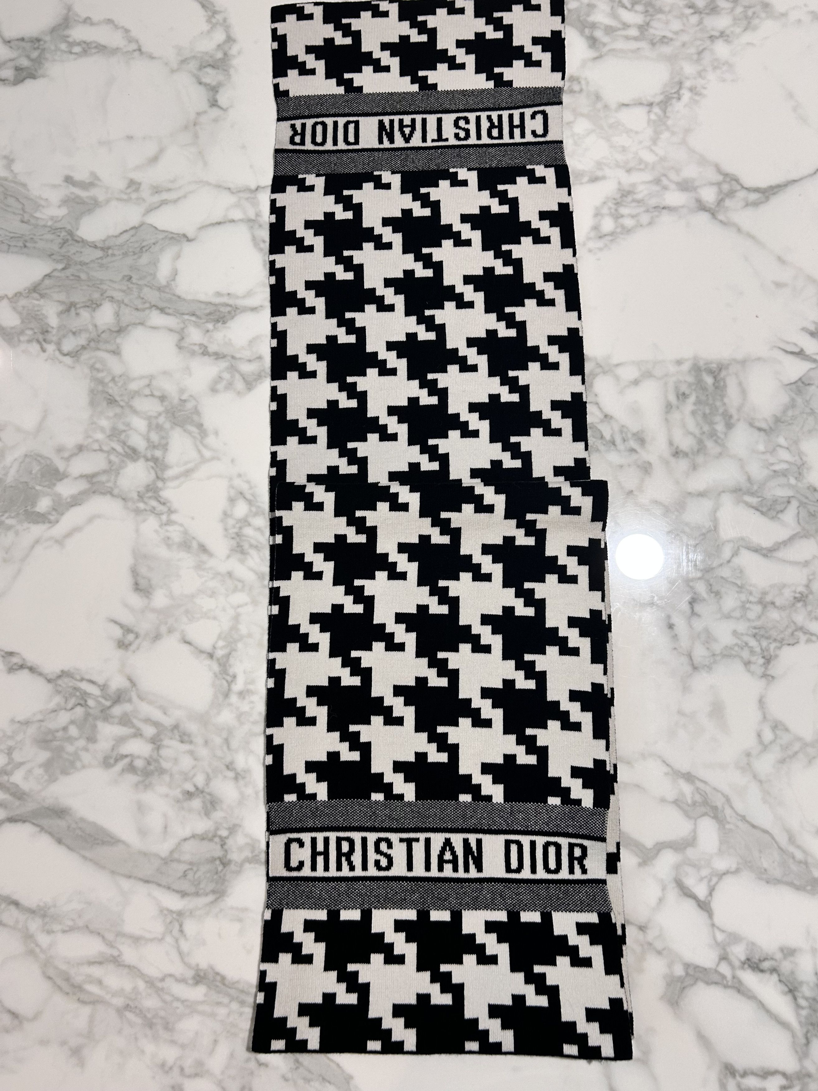 Dior PIED DE POULE Size ONE SIZE - 1 Thumbnail