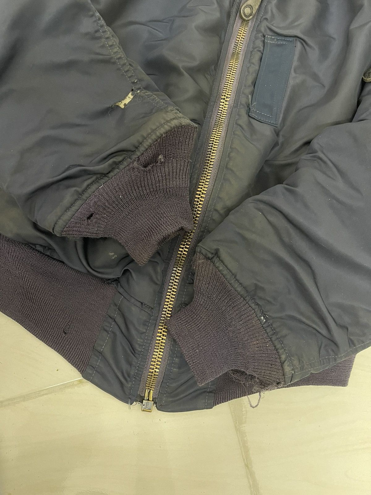 Alpha Industries Vtg Alpha Industries Type B-15C Flying Bomber Jacket Size US M / EU 48-50 / 2 - 16 Thumbnail