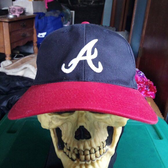 Twins Enterprise Inc. Deadstock Vintage Twins Atlanta Braves Two Tone Snap Hat Cap Size ONE SIZE - 1 Thumbnail