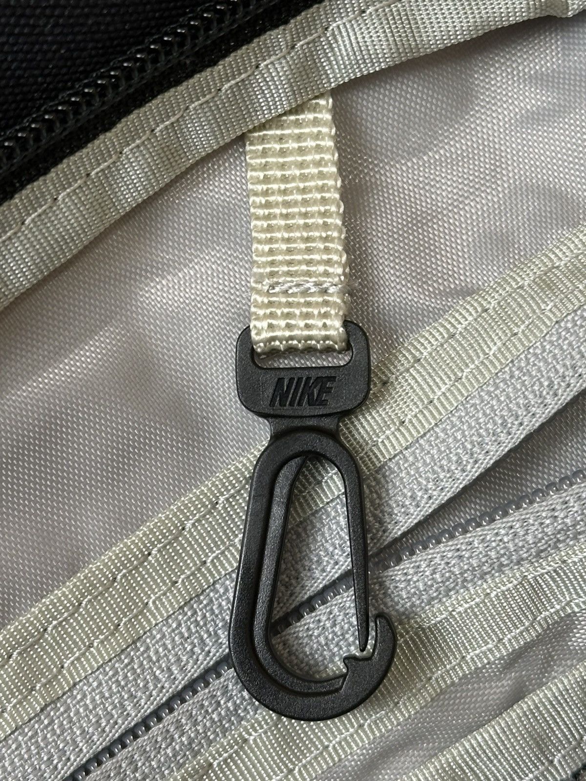 Nike Nike Cordura messenger bag with an adjustable strap. Size ONE SIZE - 14 Thumbnail