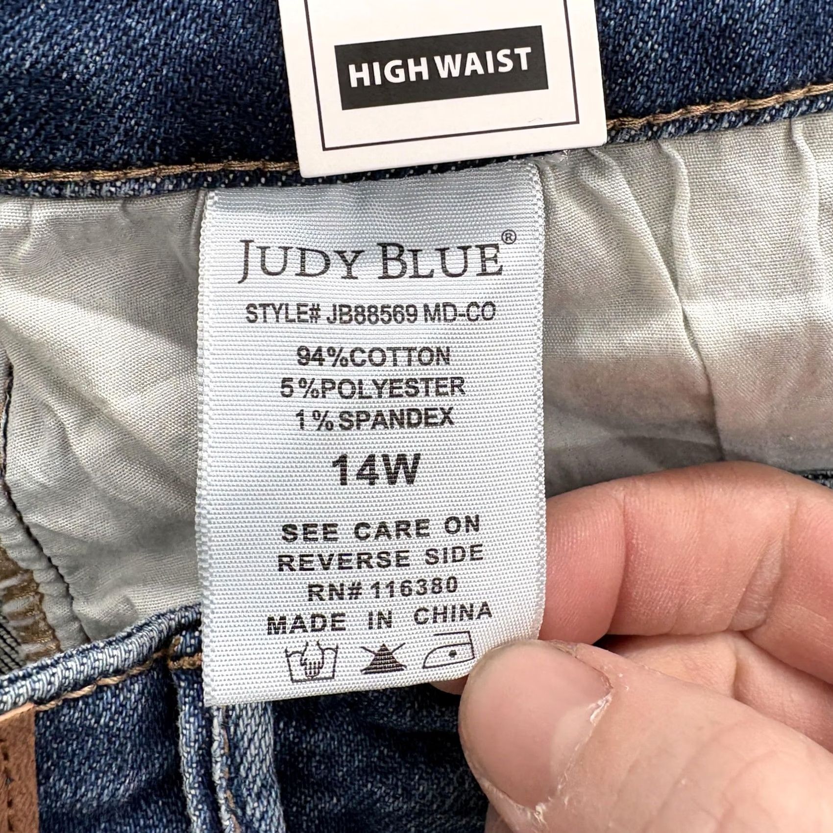 Vintage Judy Blue Boyfriend Jeans Womens 14W Blue Medium Wash High Rise Distressed NWT Jeans Womens 14W Blue Medium Wash Distressed NWT Size 36" / US 14 / IT 50 - 6 Thumbnail