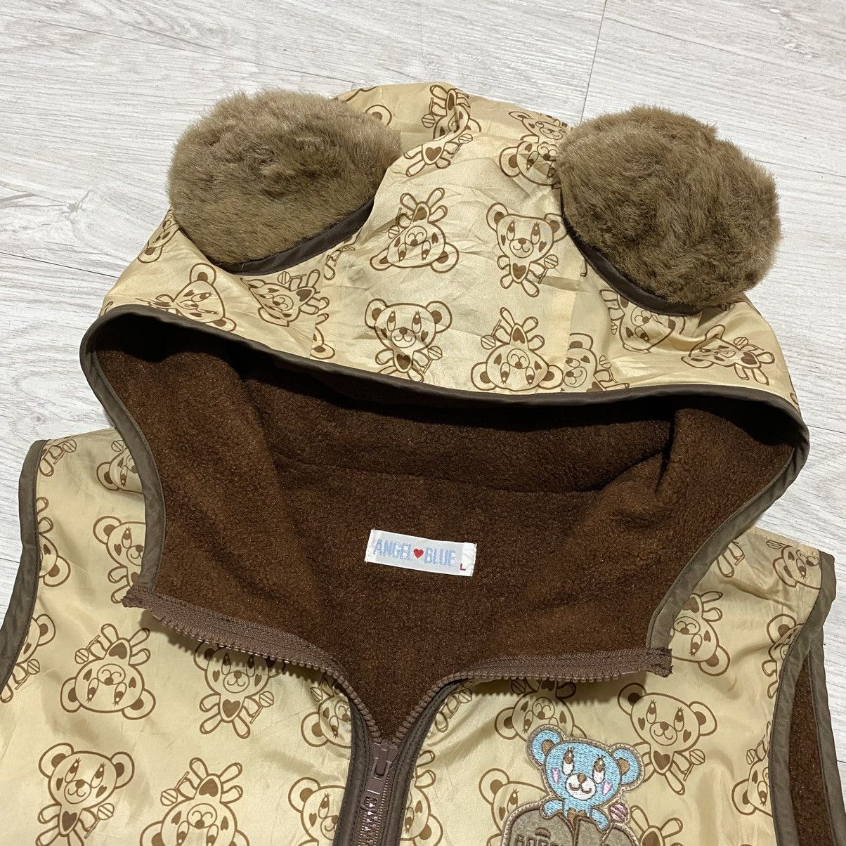 Angel Blue Angel blue unique bunny fur vest Size US M / EU 48-50 / 2 - 5 Thumbnail