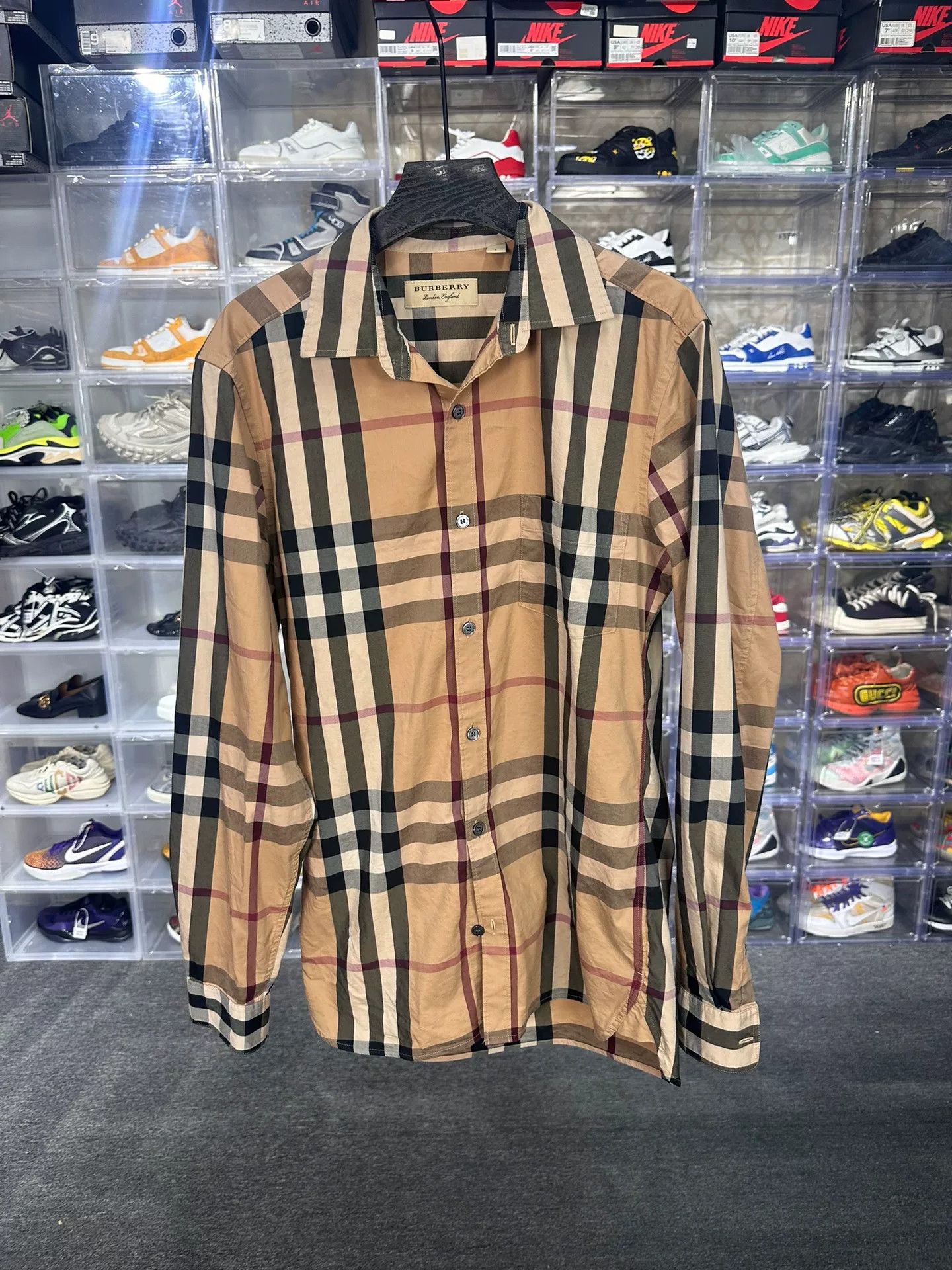 Burberry Burberry Plaid Shirt s Men Size US S / EU 44-46 / 1 - 1 Thumbnail