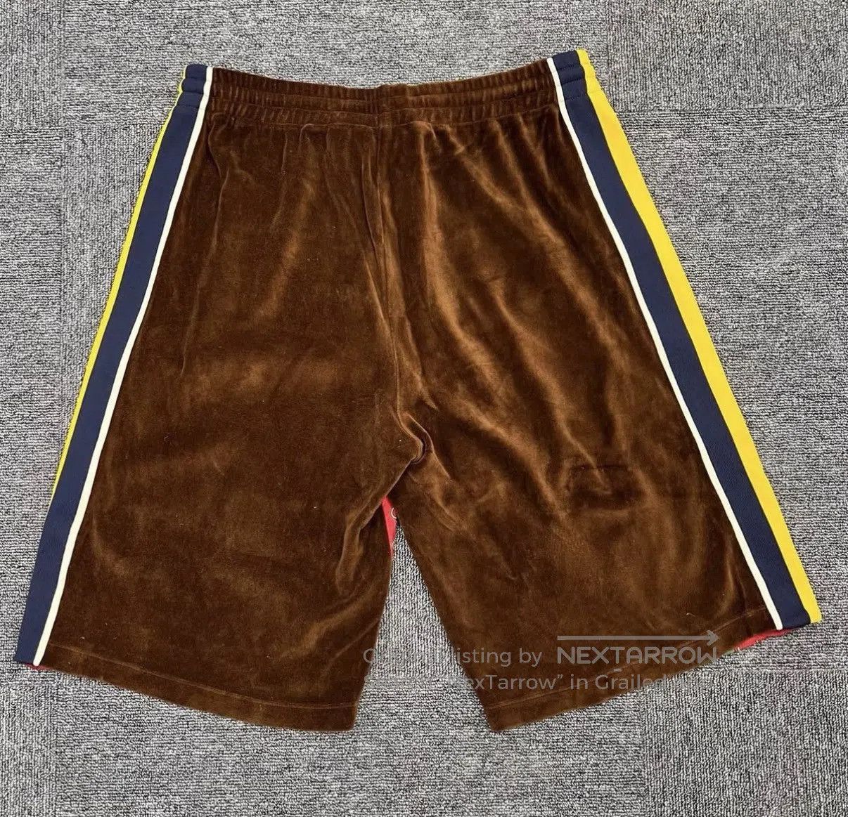 Gucci Red Striped Chain Pattern Shorts Size 32. Size US 32 / EU 48 - 2 Thumbnail