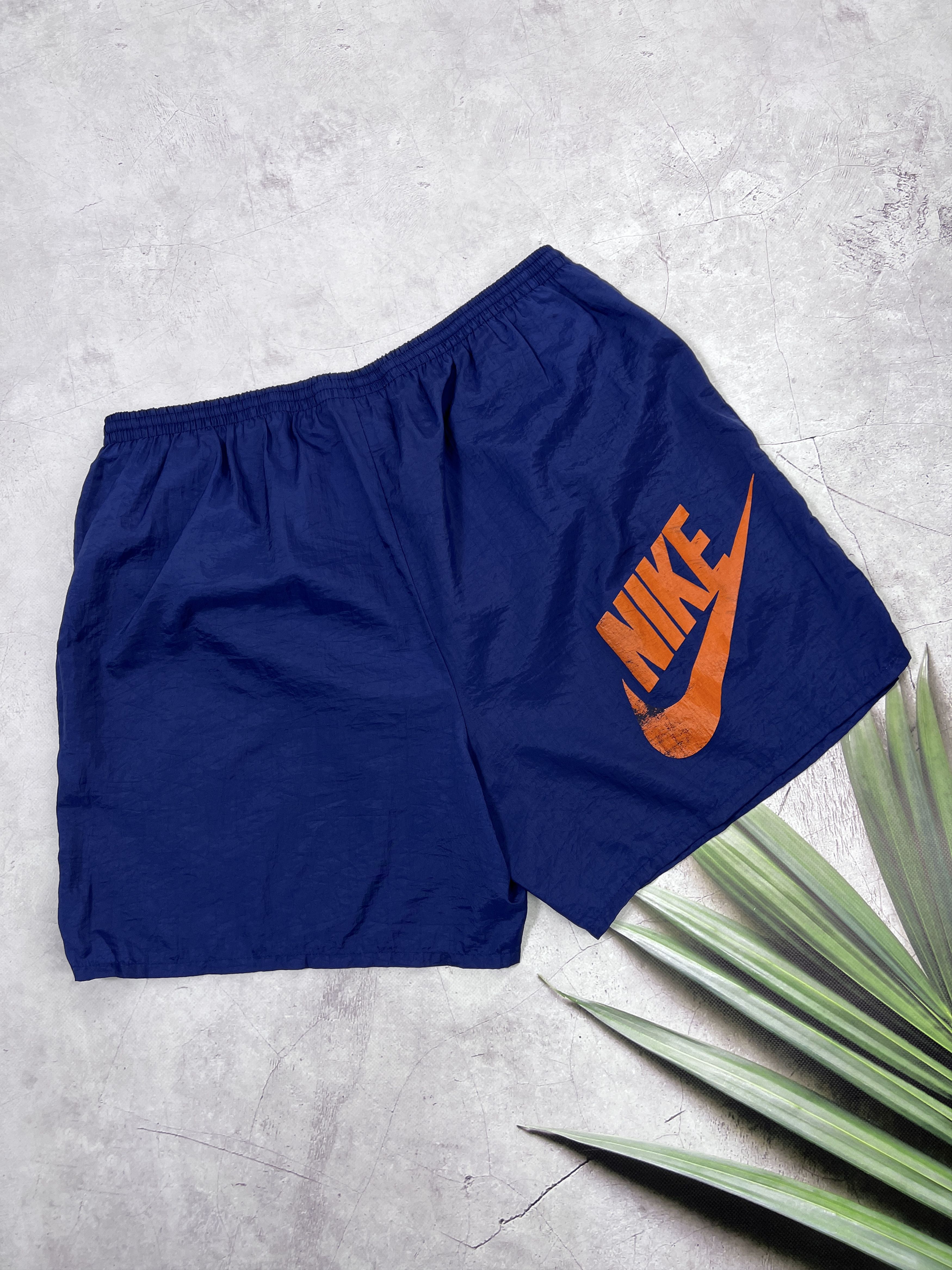 Nike × Vintage Vintage Nike Shorts Swoosh Logo Dark Blue Size US 36 / EU 52 - 1 Thumbnail