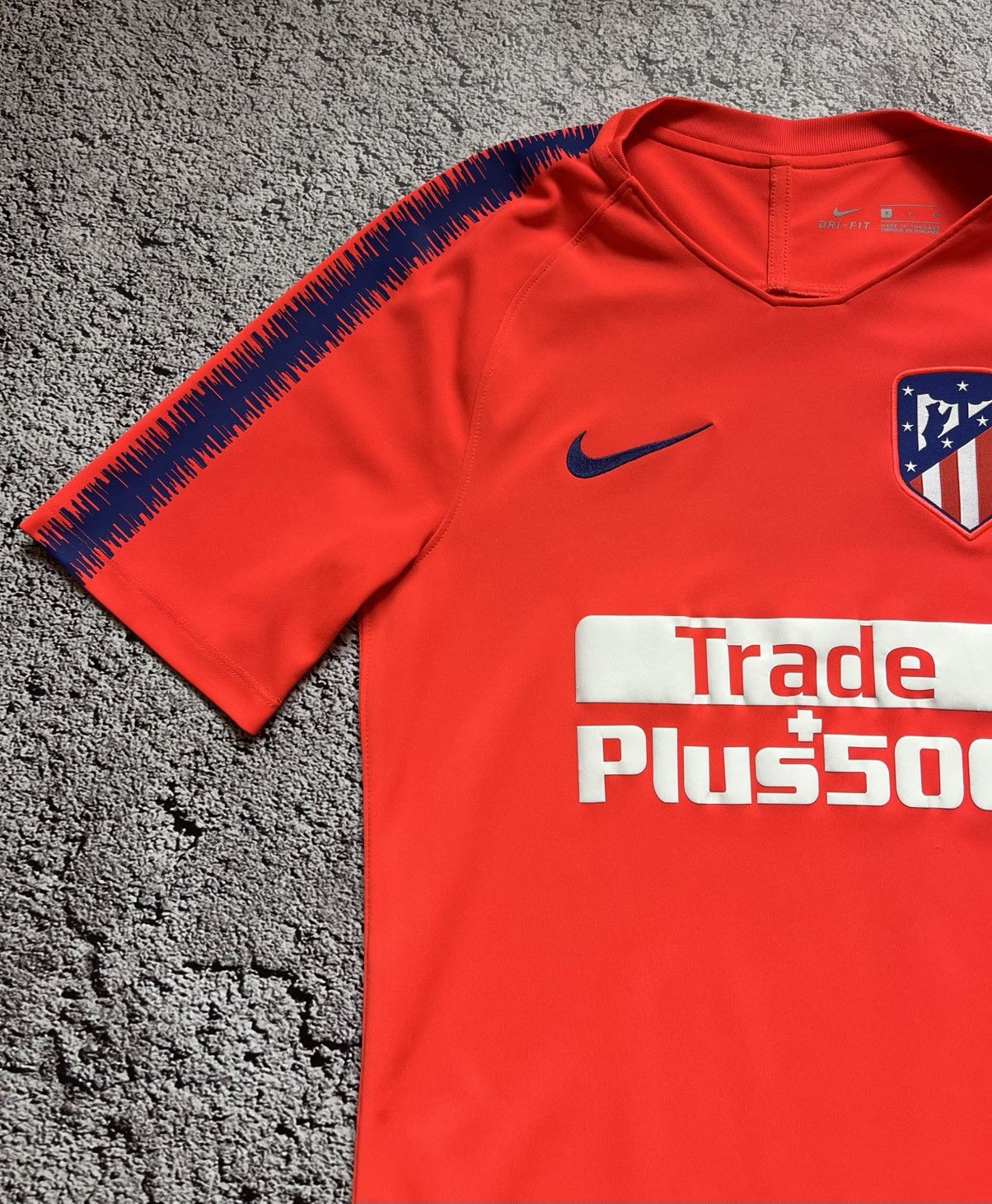 Nike Atletico Madrid Nike Away Football Shirt 2018/19 Size S Size US S / EU 44-46 / 1 - 2 Thumbnail