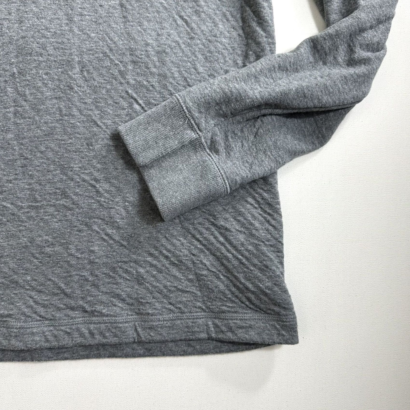 Abercrombie & Fitch VINTAGE Abercrombie Fitch Henley Sweater Mens Size Medium Gray Long Sleeve Size US M / EU 48-50 / 2 - 3 Thumbnail
