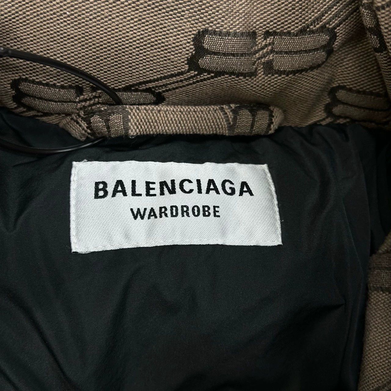 Balenciaga balenciaga double b embroidered cotton jacket Size US M / EU 48-50 / 2 - 4 Thumbnail