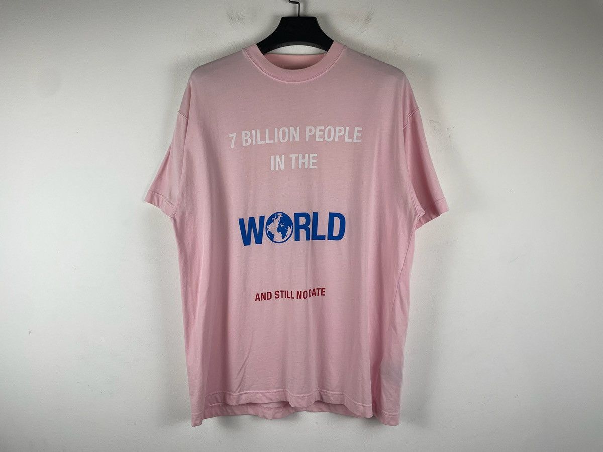 Vetements Vetements “ Want To Date Me?” Slogan Tee Size US S / EU 44-46 / 1 - 5 Thumbnail