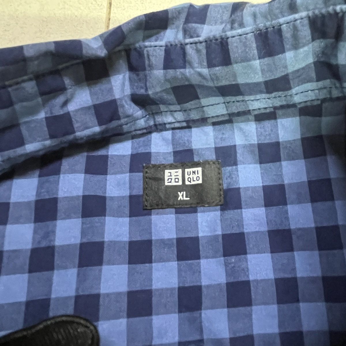 Uniqlo Uniqlo Button Up Checkered Shirt Size US L / EU 52-54 / 3 - 5 Thumbnail