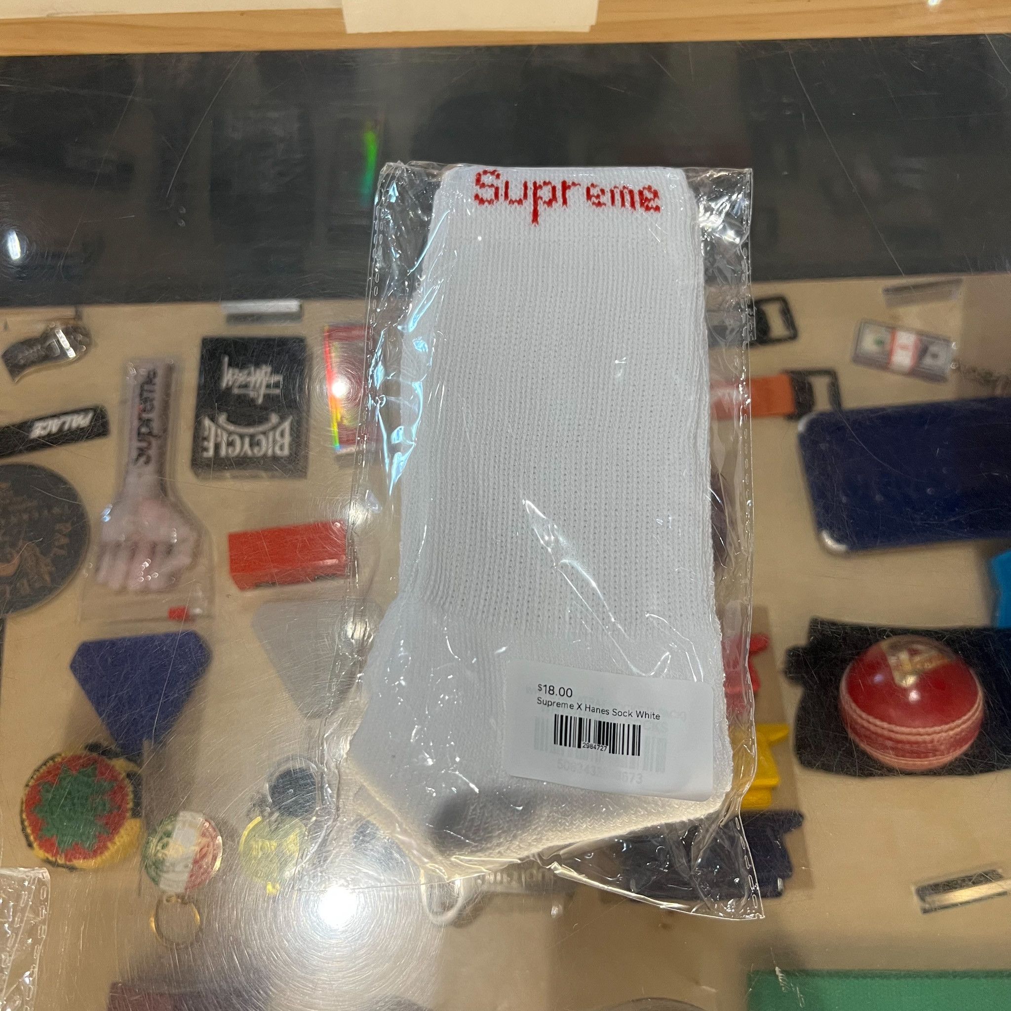 Hanes × Supreme Supreme X Hanes White Sock Size ONE SIZE - 2 Thumbnail