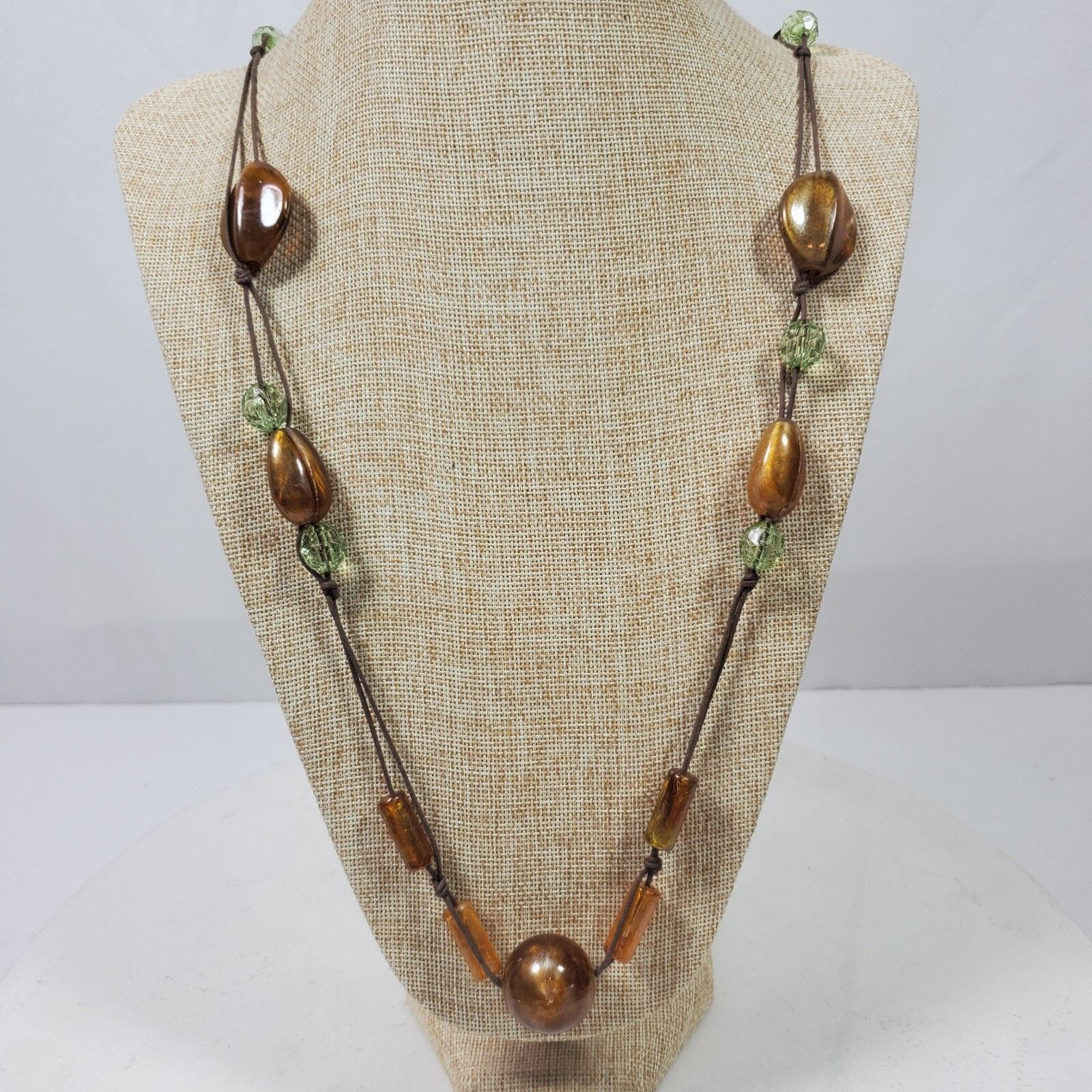 The Unbranded Brand Mid Century Hippie Hand Knotted Necklace 36 Inch Pullover Size ONE SIZE - 1 Thumbnail