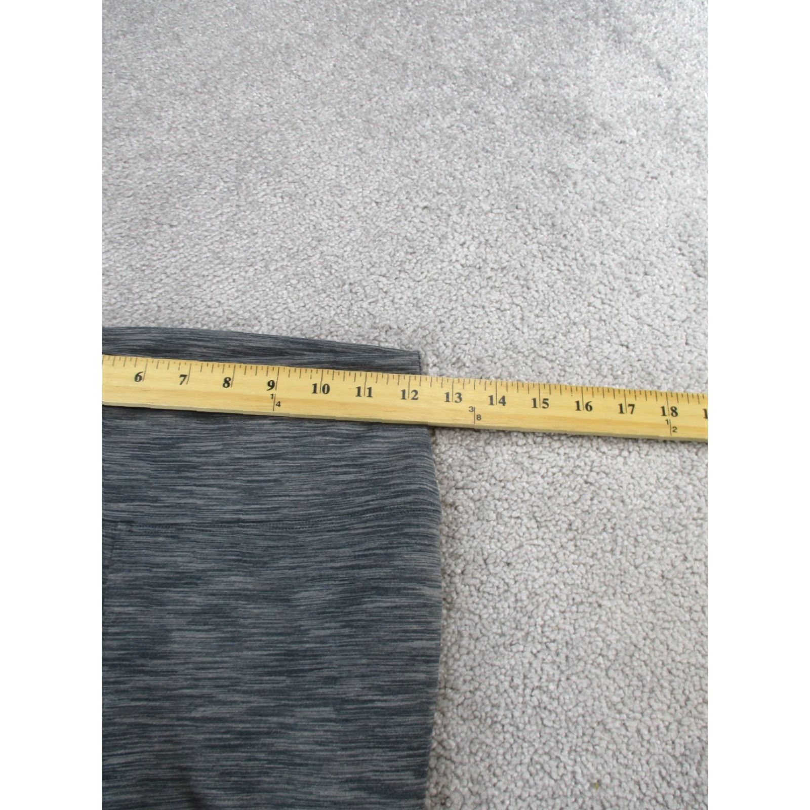 Outdoor Voices VINTAGE Outdoor Voices Leggings Womens Small Gray Athletic Ankle Workout Yoga Gym Running 90s Womens Size 28" / US 6 / IT 42 - 6 Thumbnail