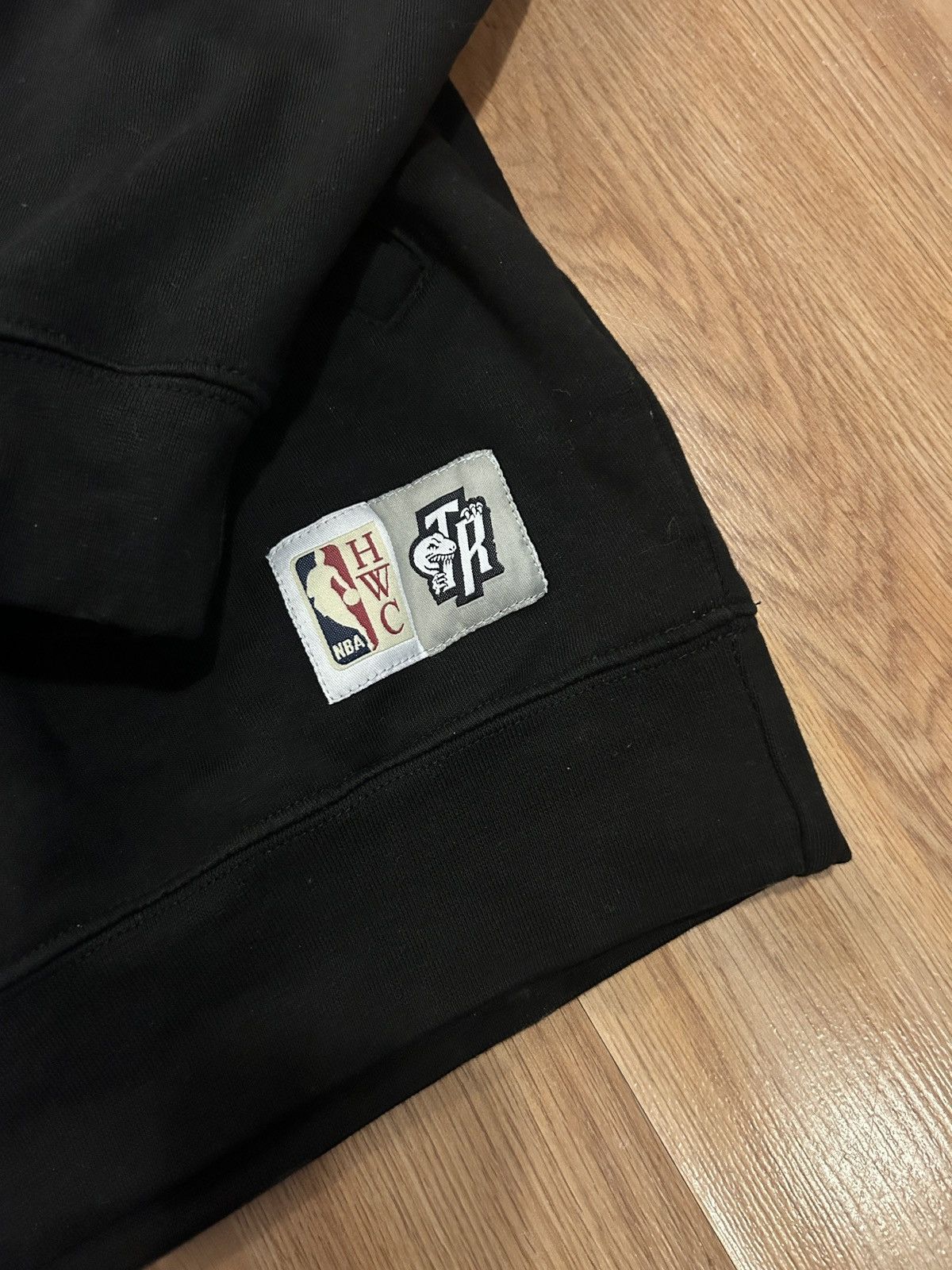 Mitchell & Ness Mitchell & Ness Toronto Raptors Dropout pullover hoodie Size US M / EU 48-50 / 2 - 2 Thumbnail