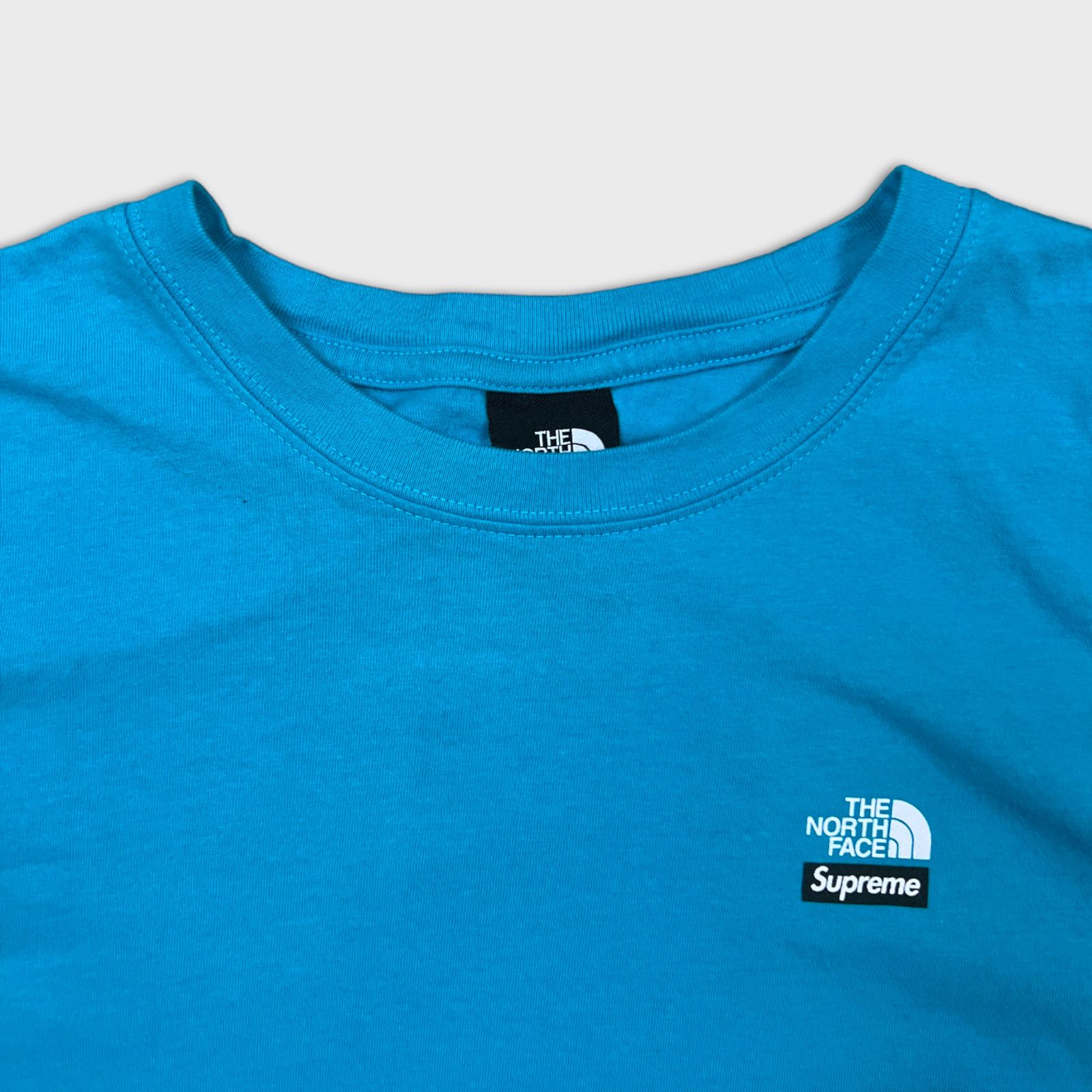 Supreme × The North Face Supreme x The North Face T Shirt Medium Mountains FW21 Tee Size US M / EU 48-50 / 2 - 5 Thumbnail