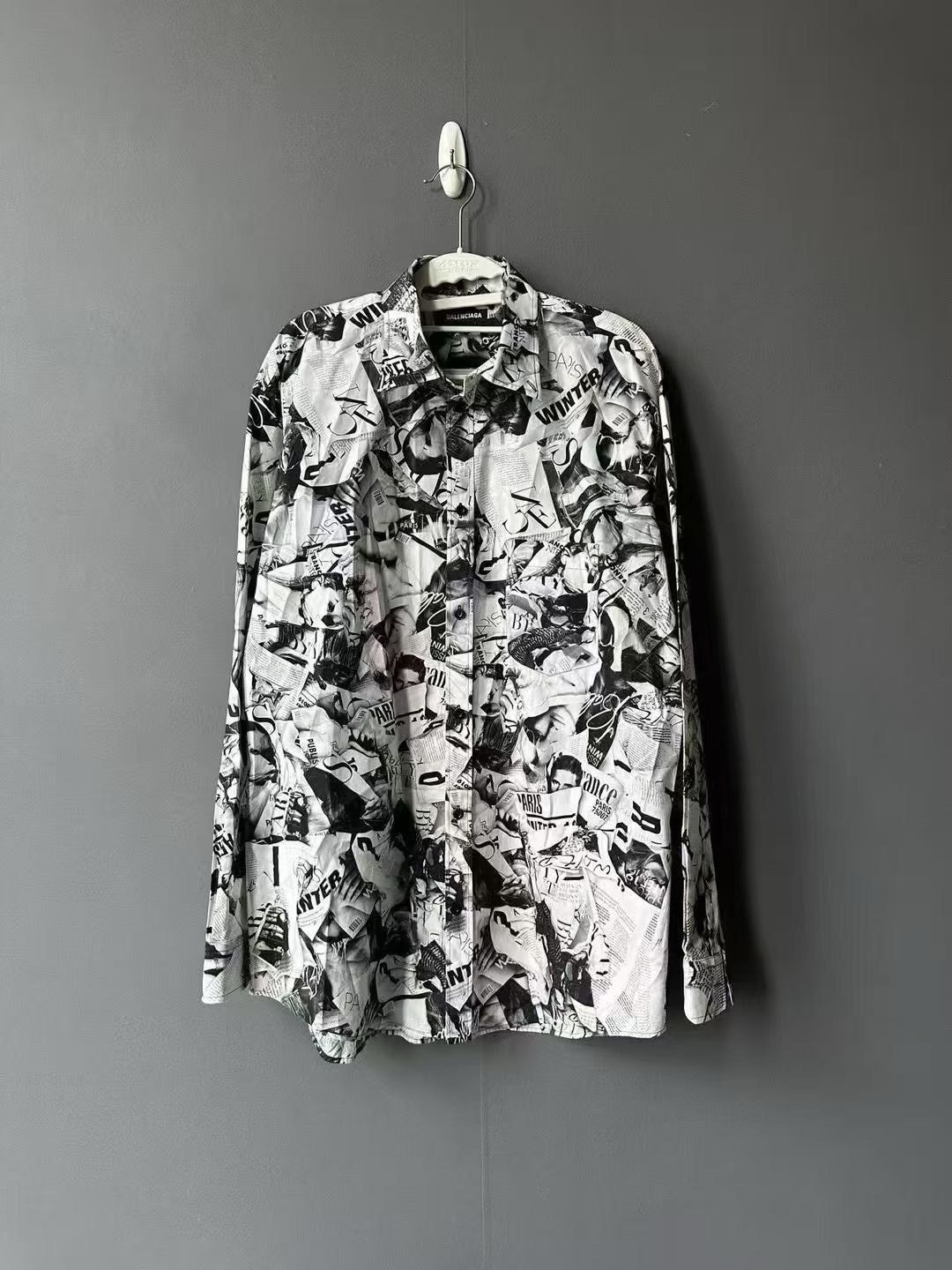 Balenciaga Balenciaga Magazine Print Shirt Size US M / EU 48-50 / 2 - 1 Thumbnail
