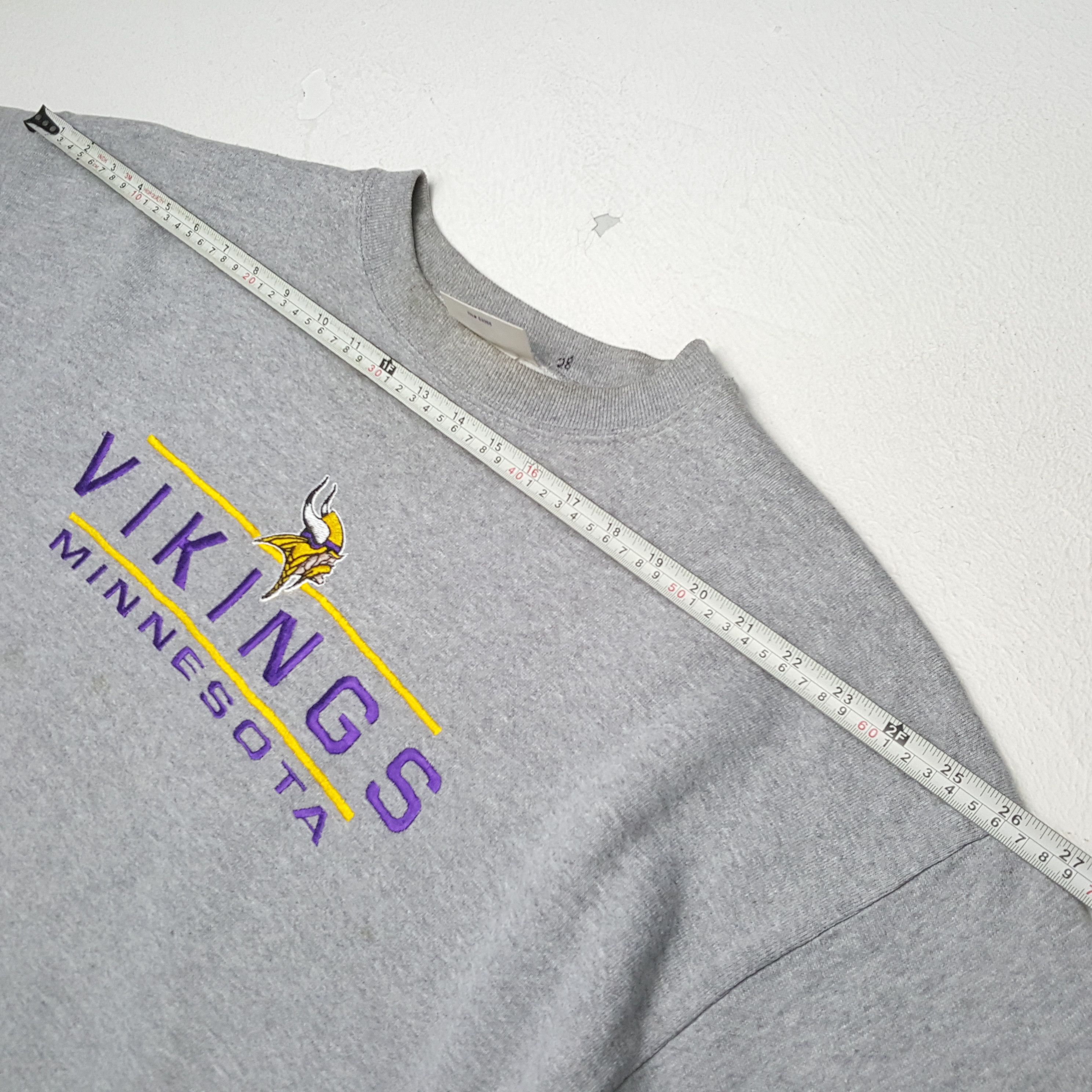 NFL × Vintage VIKINGS MINNESOTA NFL Football Team Sweatshirt Size US XL / EU 56 / 4 - 4 Thumbnail