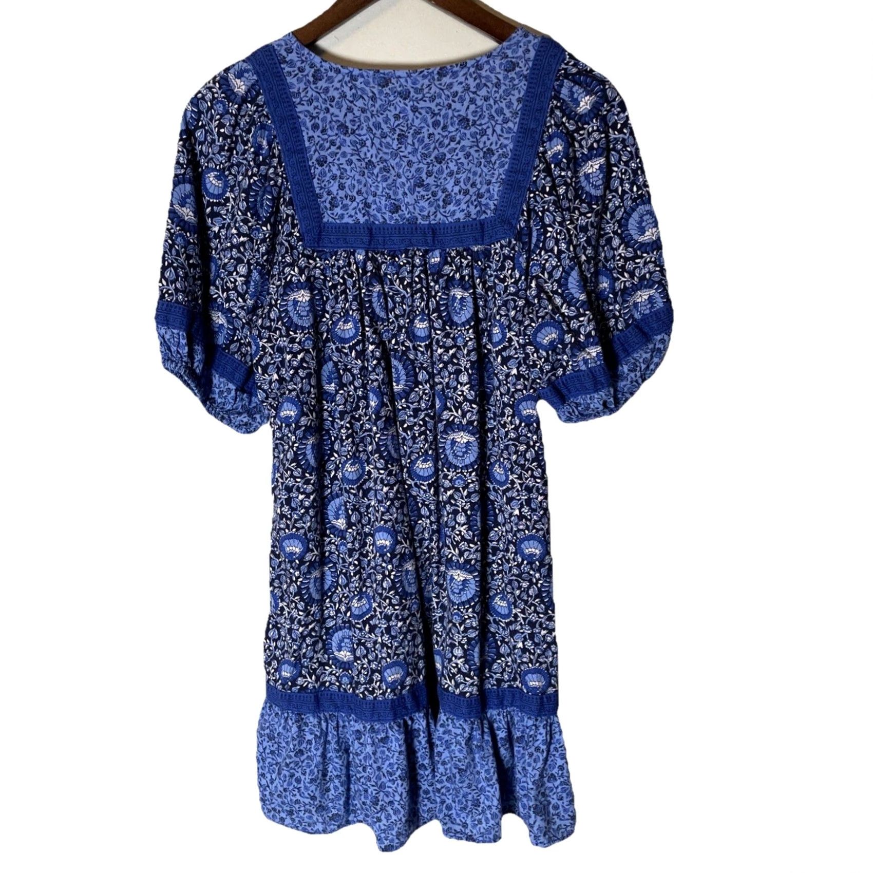 Old Navy Old Navy Blue Mixed Floral Print Tiered Shift Dress Tassel Cottagecore 3/4 Sleeve Knee Length Cotton Rayon Womens Dress Size S / US 4 / IT 40 - 5 Thumbnail