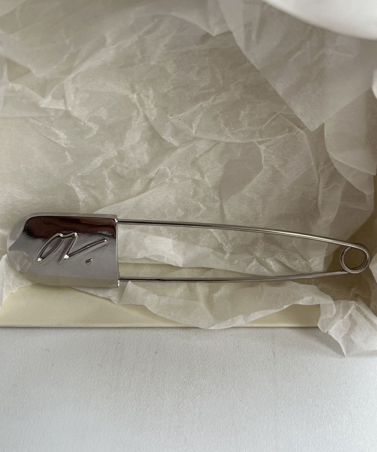 Our Legacy Our Legacy Metal Big Safety Pin Broche Size ONE SIZE - 7 Thumbnail