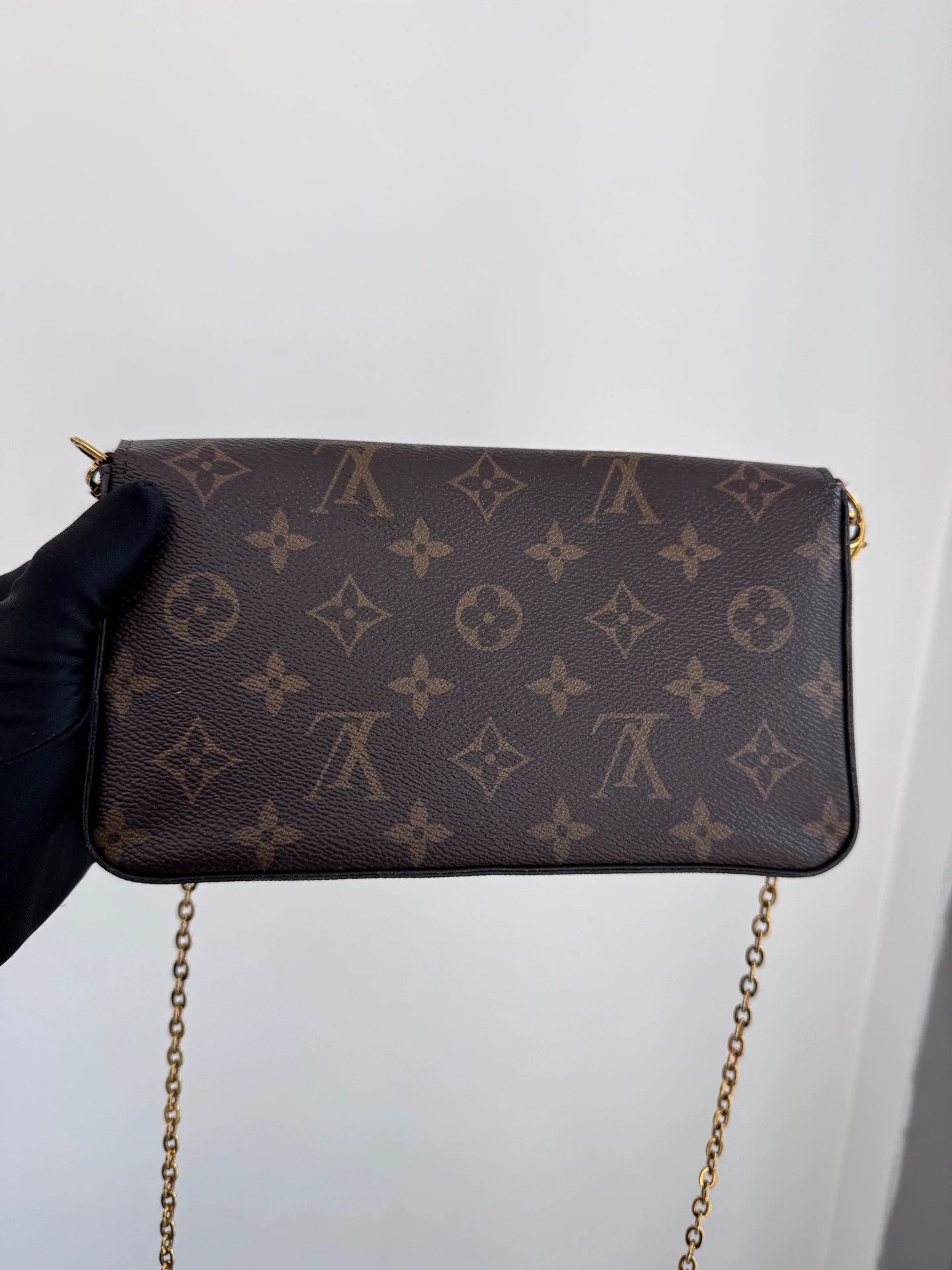 Louis Vuitton LV Pochette Felicie 3-in-1 Monogram Crossbody Bag Size ONE SIZE - 8 Thumbnail