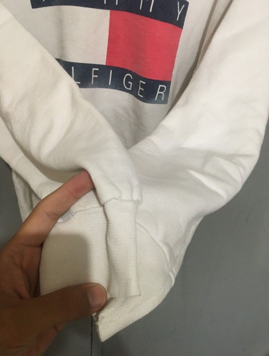 Tommy Hilfiger Vintage Tommy Hilfiger Sweatshirt Tag Hanes Size US M / EU 48-50 / 2 - 4 Thumbnail