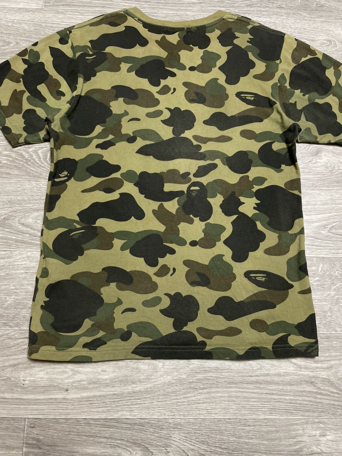 Bape Bape 1st Camo Shark T-Shirt Size US S / EU 44-46 / 1 - 20 Thumbnail