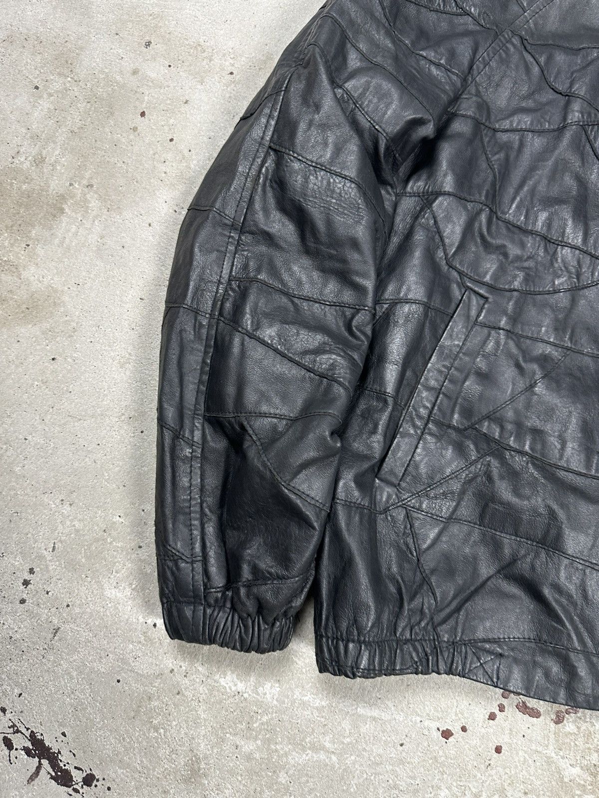 Japanese Brand Vintage Y2K Black Patchwork Leather Bomber Jacket Size US M / EU 48-50 / 2 - 3 Thumbnail