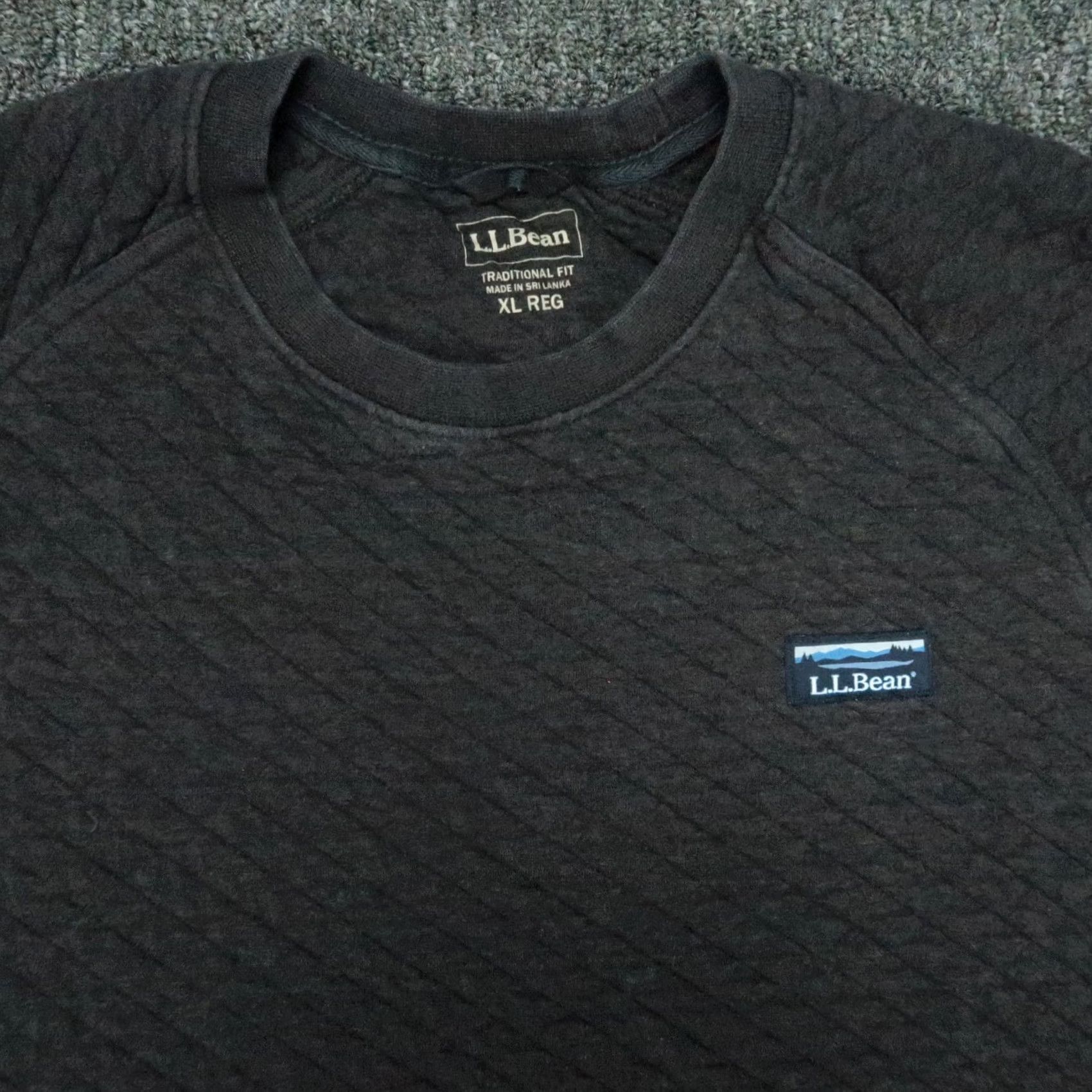 Vintage L.L. Bean Sweatshirt Mens XL Gray Quilted Cotton Polyester Crew Neck Pullover Winter Fall Spring Regular Fit Small Details: None Used/Pre-owned Size US XL / EU 56 / 4 - 2 Thumbnail