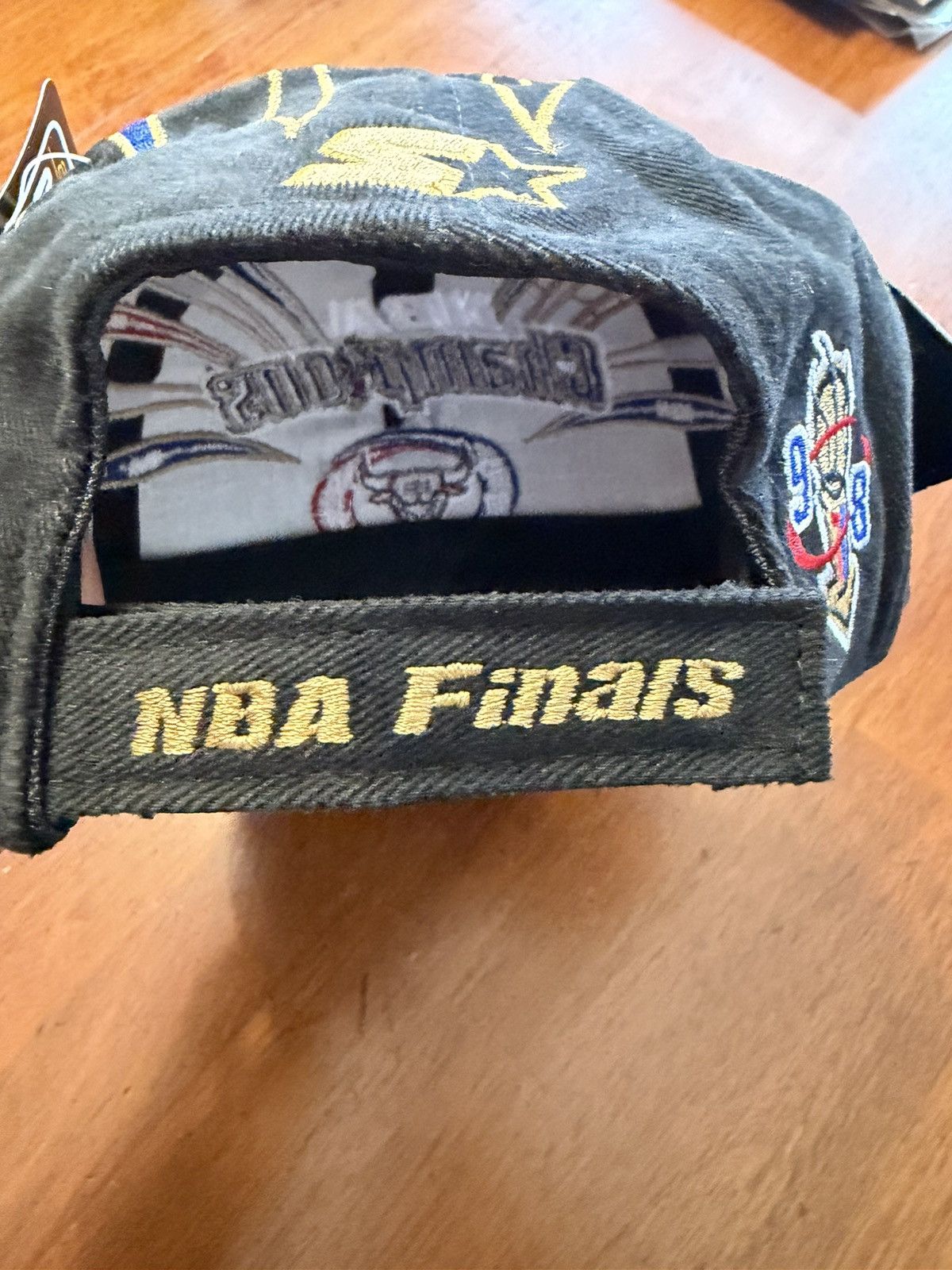 Starter Official 1998 NBA Champions Starter Bulls Black Hat Size ONE SIZE - 7 Thumbnail