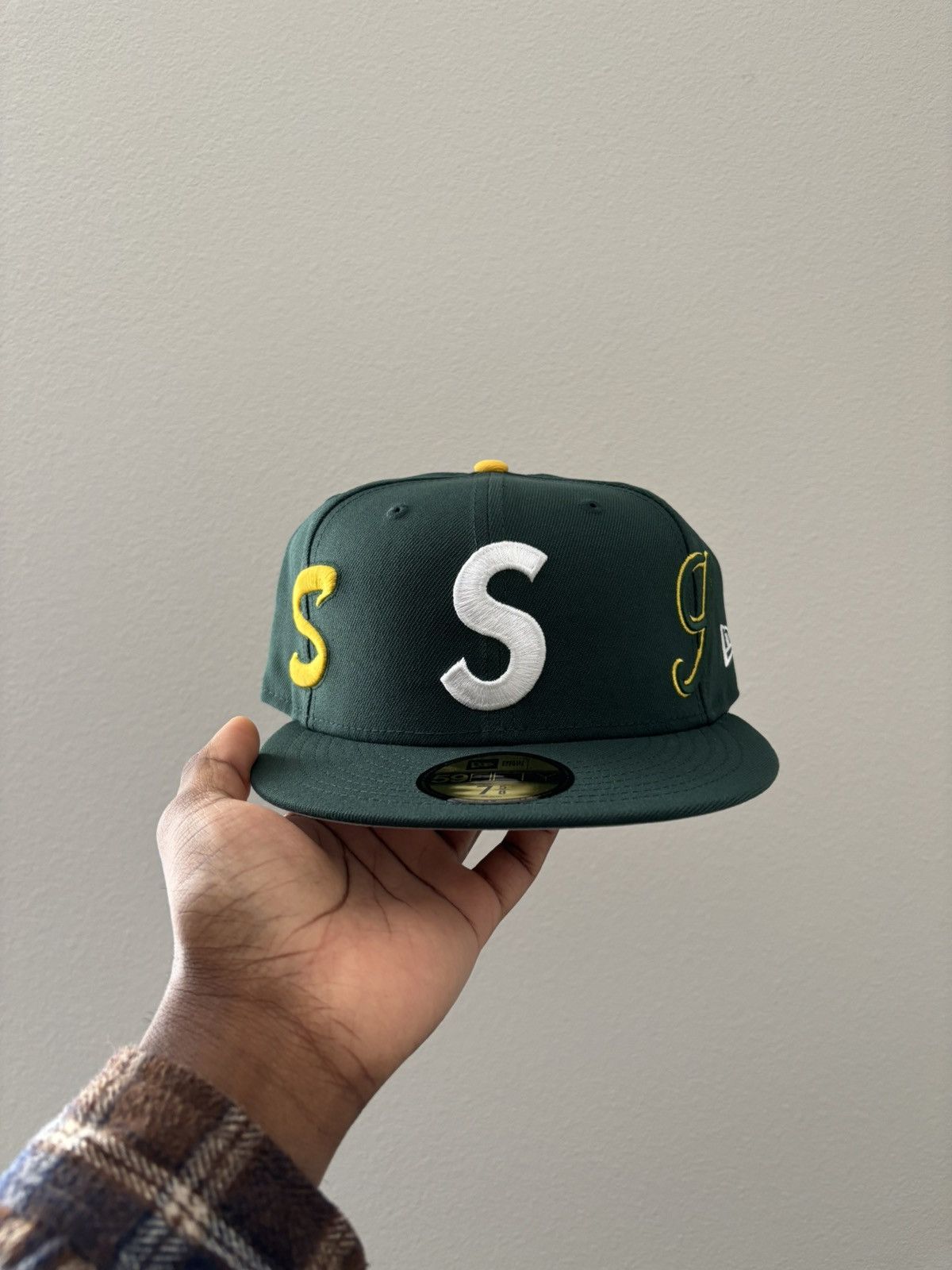 Supreme MLB Multi Logo Hat Size 7 1/2 Navy Authenticated